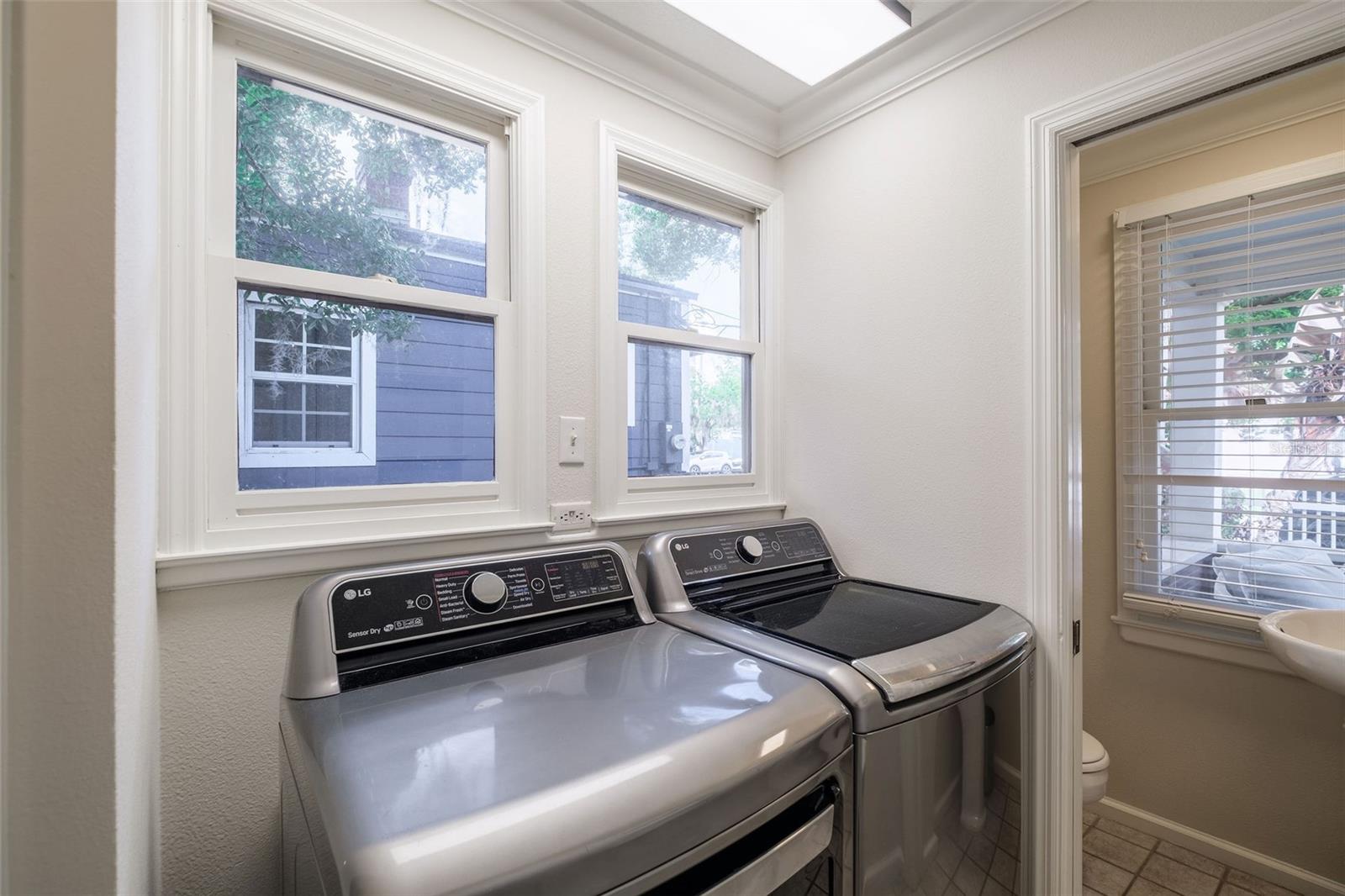 122 N HYER AVE, ORLANDO, FL, 32801