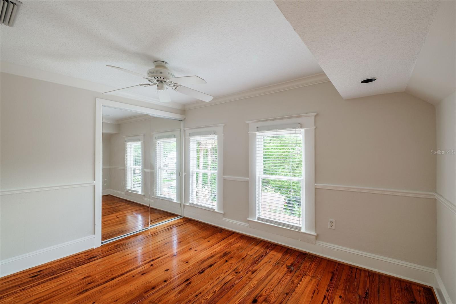 122 N HYER AVE, ORLANDO, FL, 32801