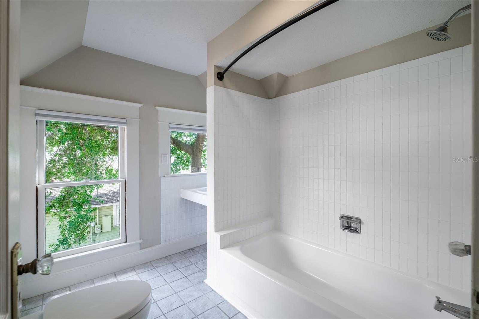 122 N HYER AVE, ORLANDO, FL, 32801