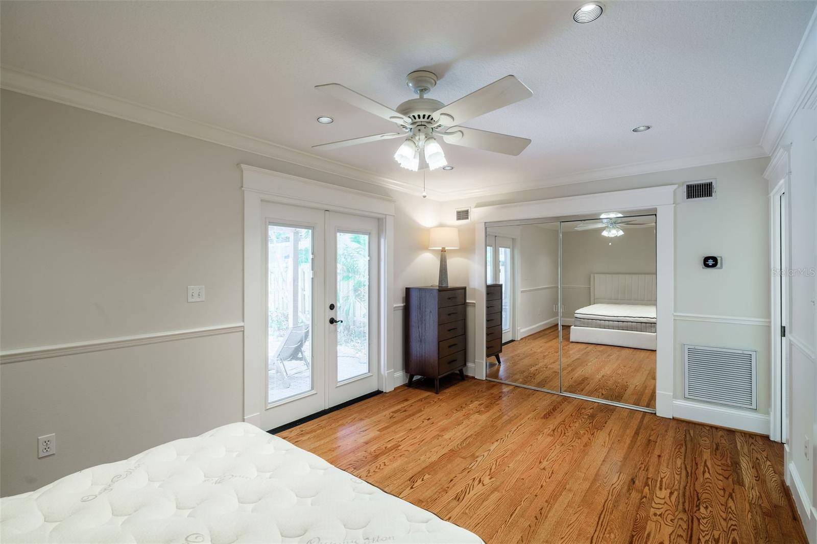 122 N HYER AVE, ORLANDO, FL, 32801