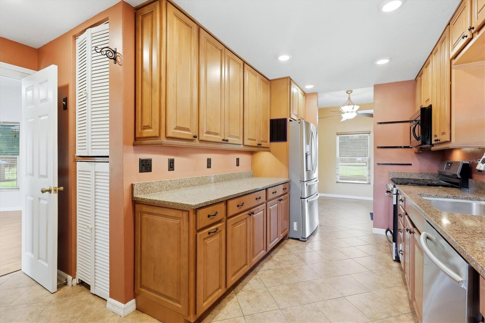 30981 SINGLETARY RD, MYAKKA CITY, FL, 34251