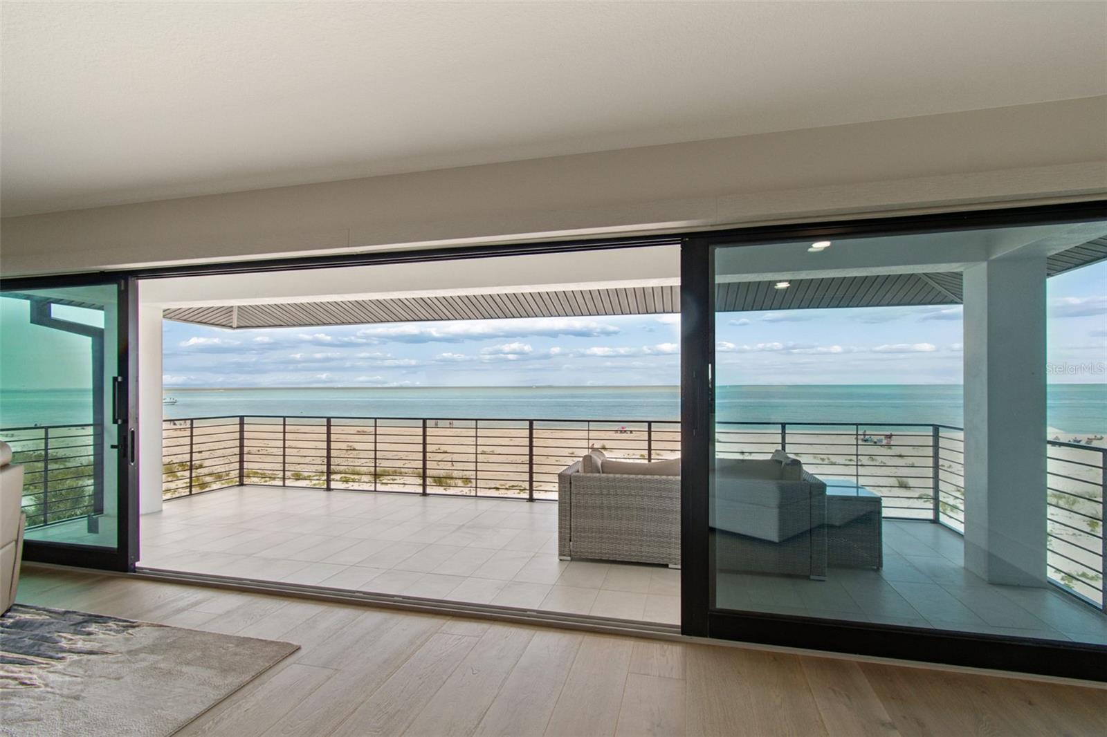 930 ELDORADO AVE, CLEARWATER BEACH, FL, 33767