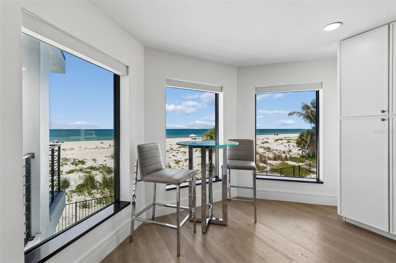 930 ELDORADO AVE, CLEARWATER BEACH, FL, 33767