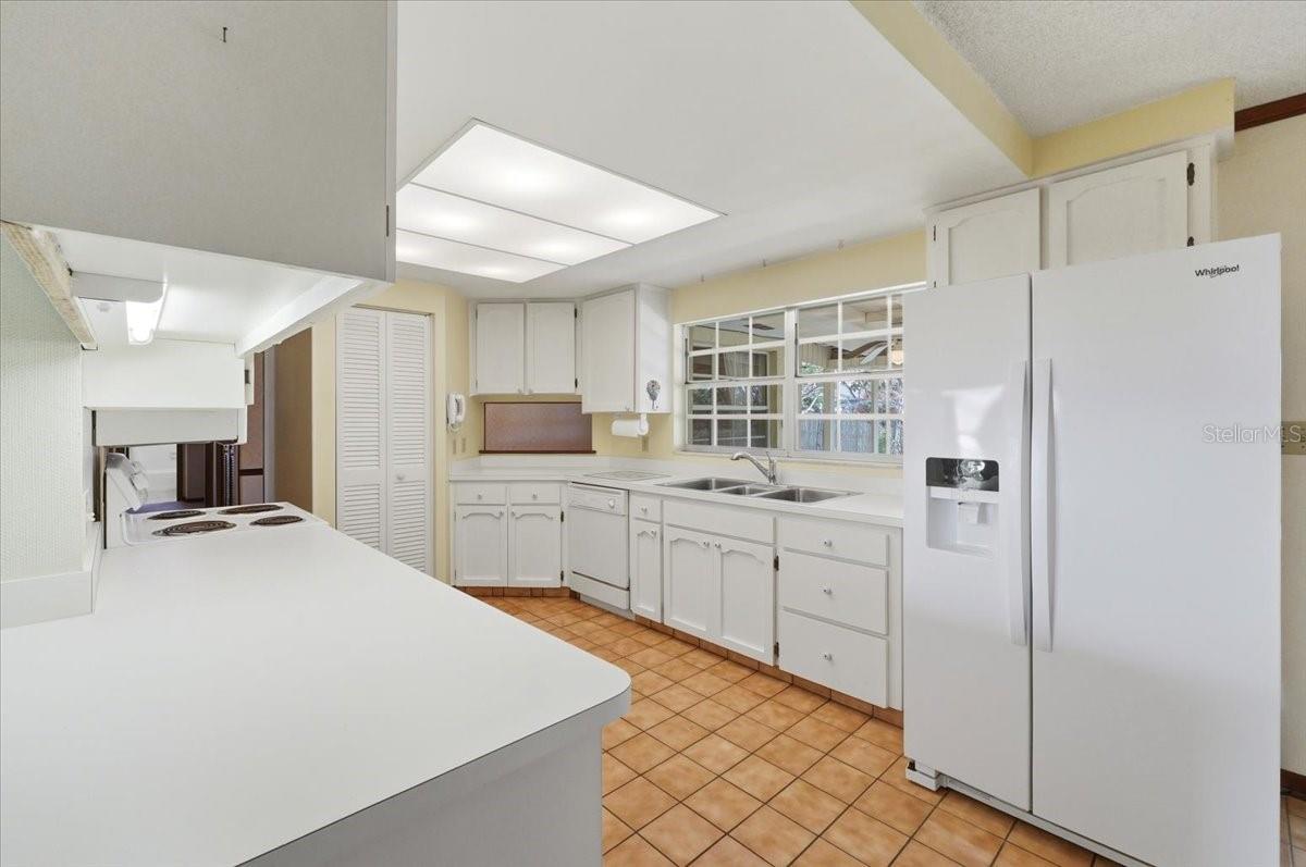 1911 MICHELLE LN, LAKELAND, FL, 33813