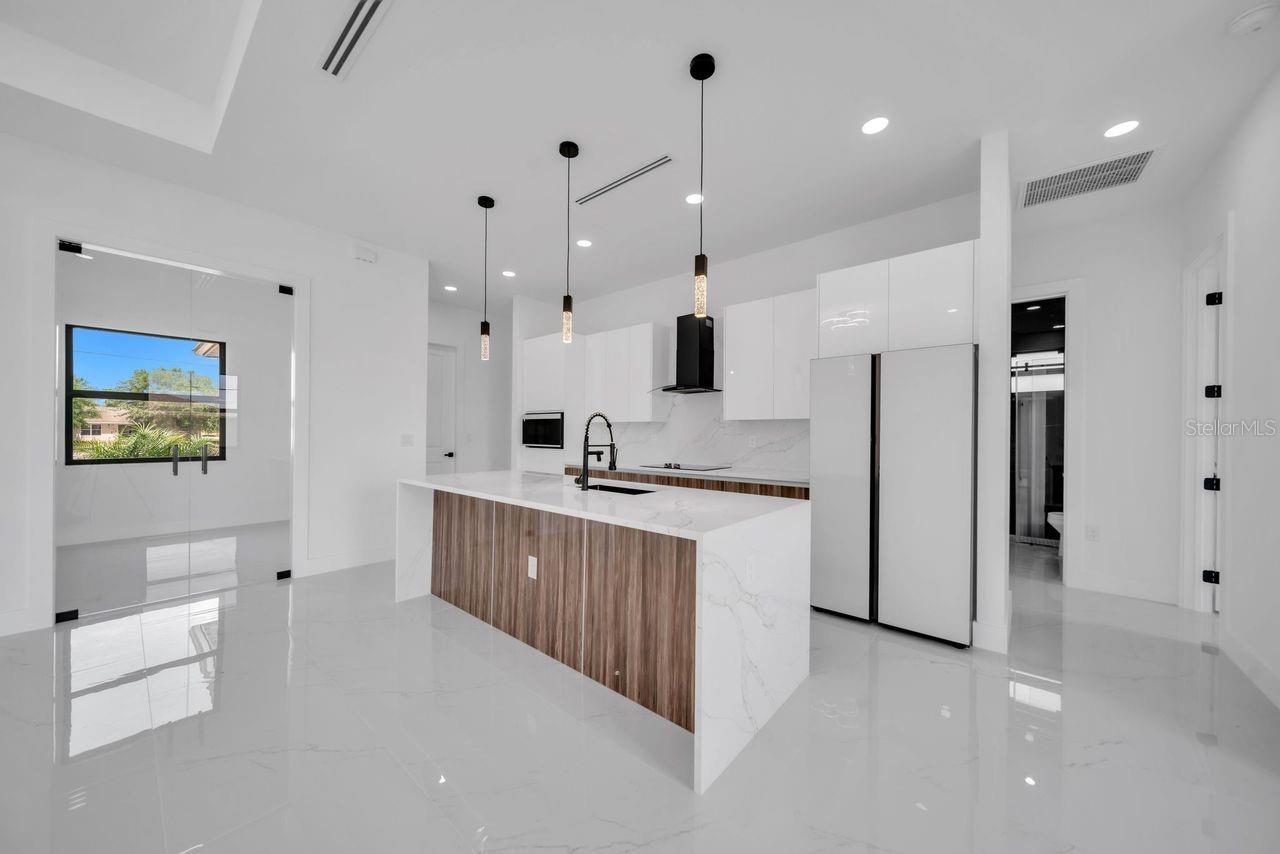 3901 3RD ST SW, LEHIGH ACRES, FL, 33976