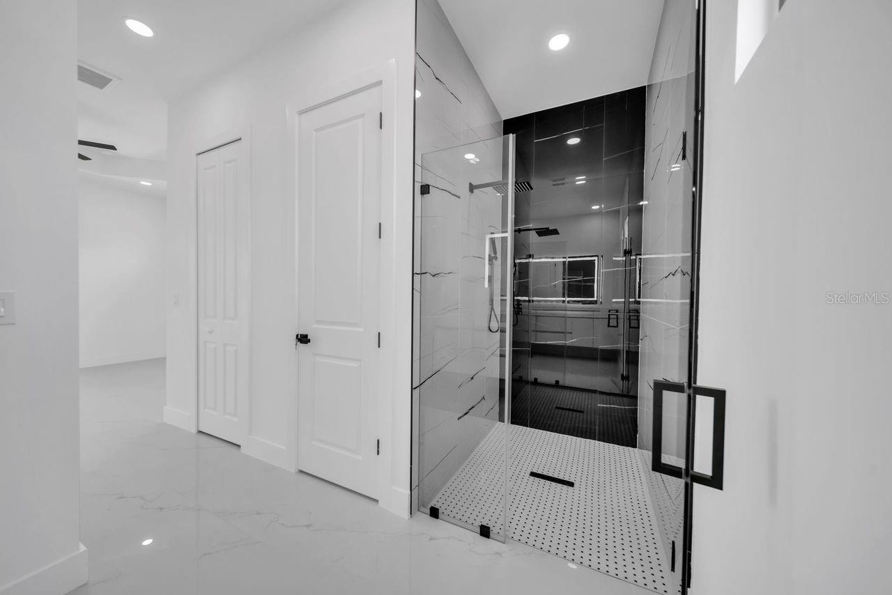 3901 3RD ST SW, LEHIGH ACRES, FL, 33976