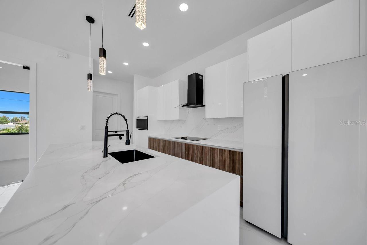 3901 3RD ST SW, LEHIGH ACRES, FL, 33976