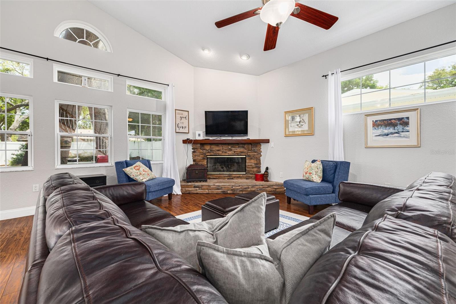 901 VIRGINIA AVE, TARPON SPRINGS, FL, 34689