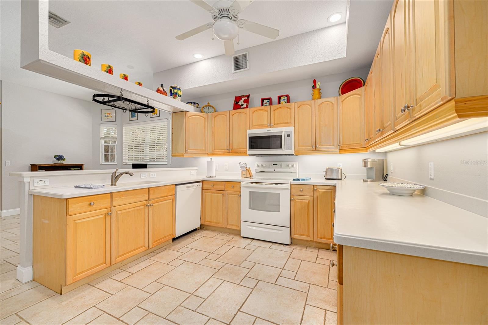 901 VIRGINIA AVE, TARPON SPRINGS, FL, 34689