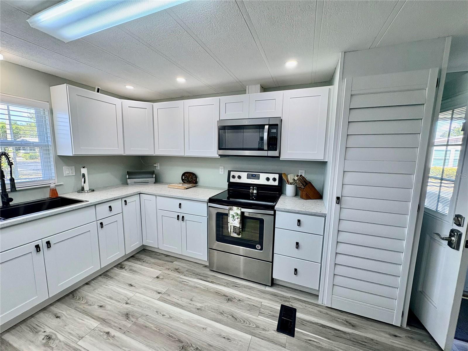 3170 RUNNING DEER DR, NORTH FORT MYERS, FL, 33917