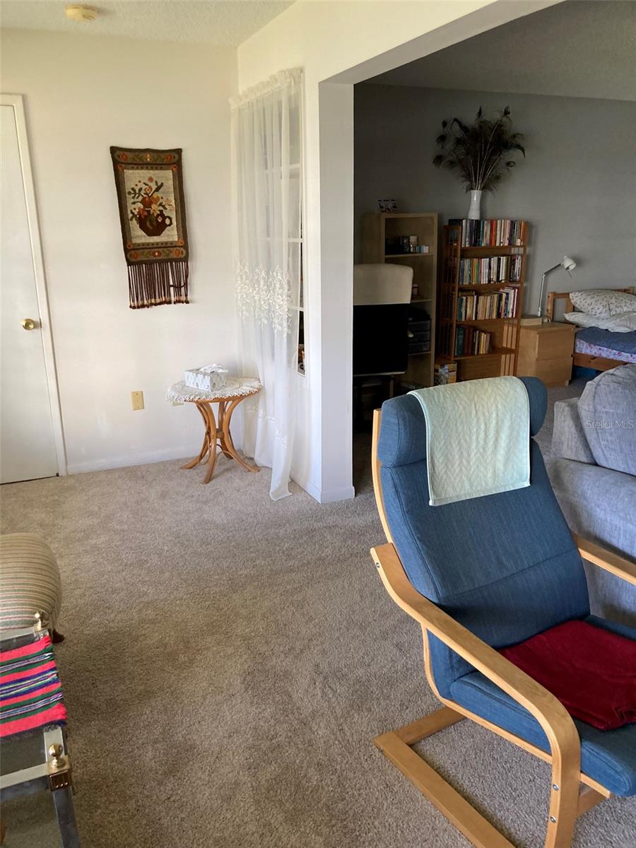 5660 80TH ST N #B107, ST PETERSBURG, FL, 33709