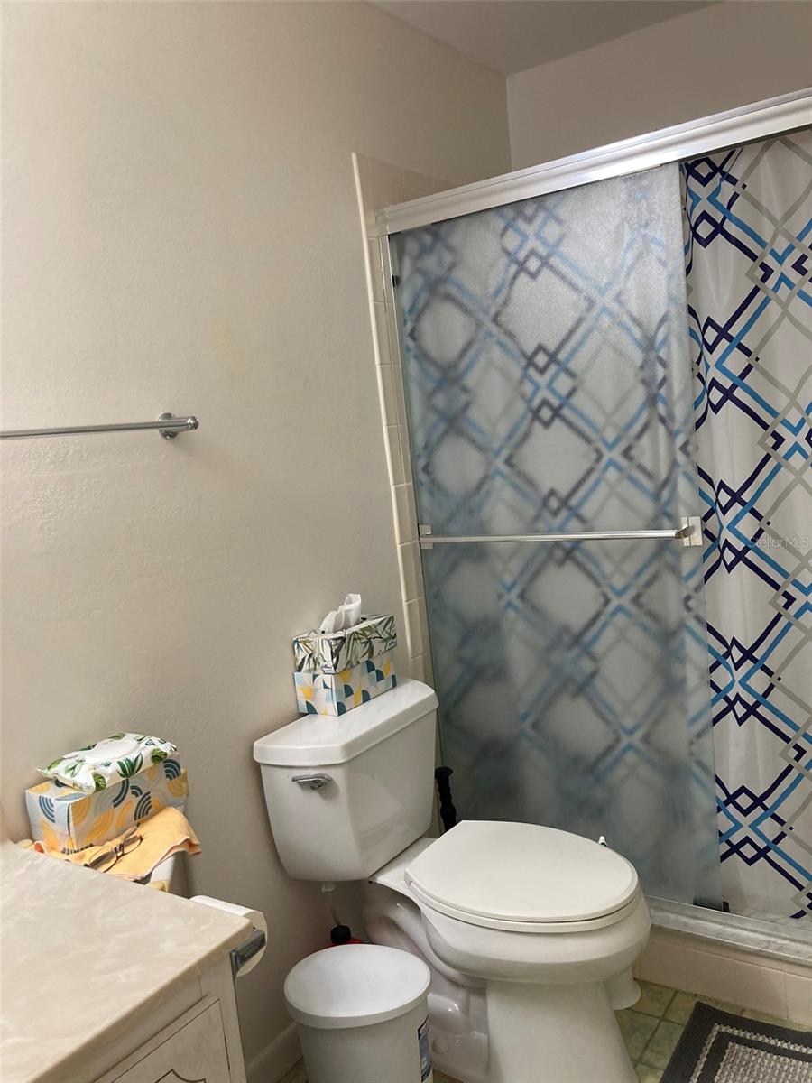 5660 80TH ST N #B107, ST PETERSBURG, FL, 33709