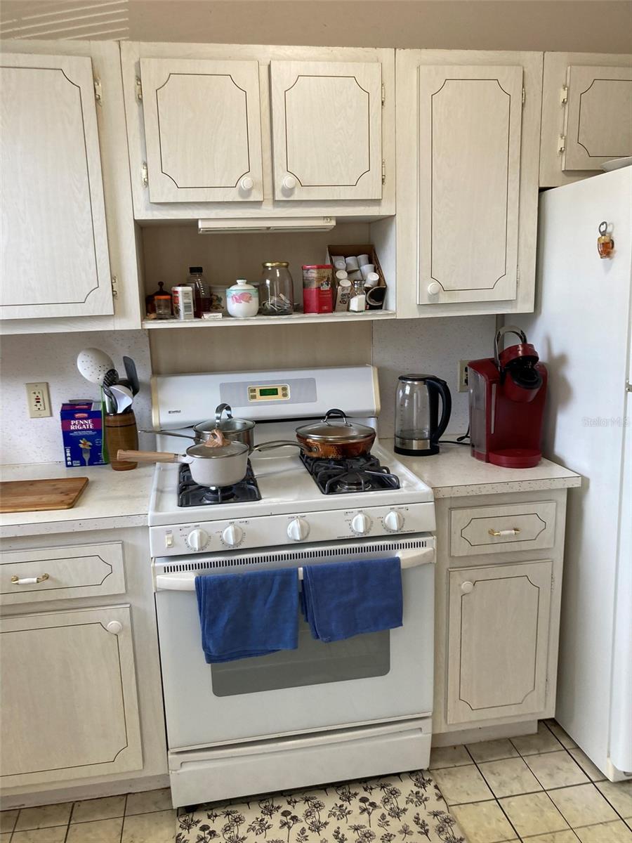 5660 80TH ST N #B107, ST PETERSBURG, FL, 33709