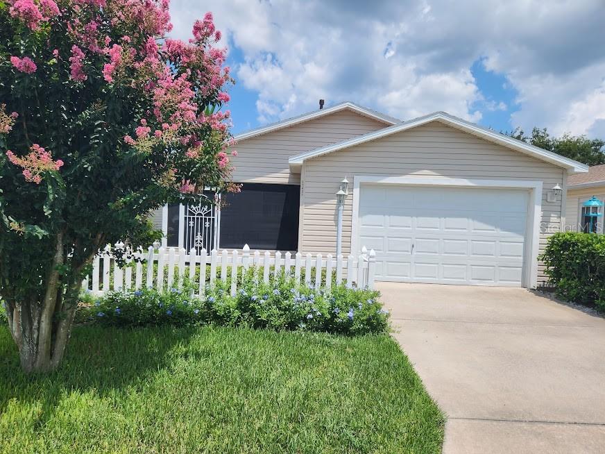 17437 SE 82ND ALBEMARLE AVE, THE VILLAGES, FL, 32162