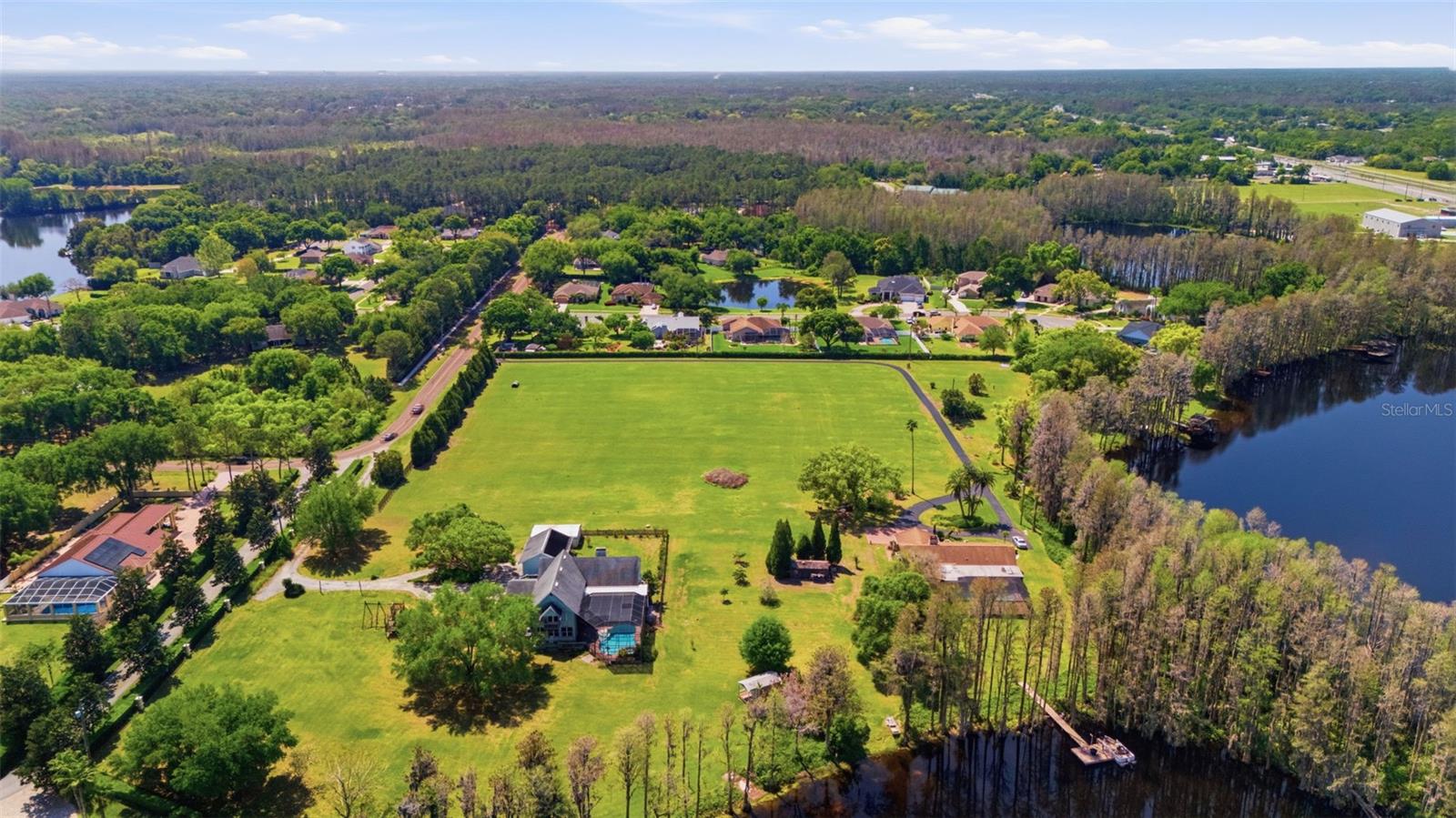 820 NEWBERGER RD, LUTZ, FL, 33549