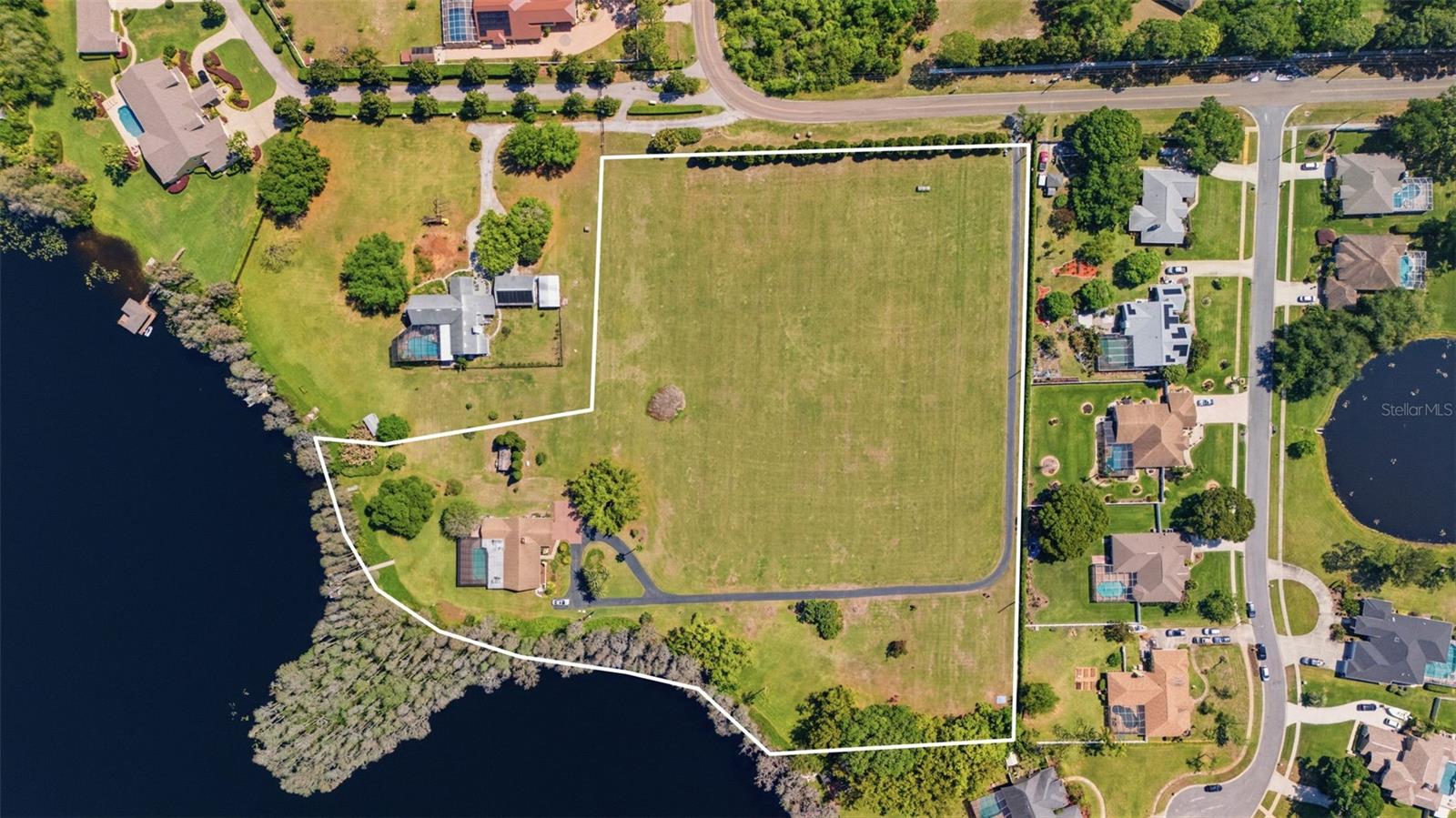 820 NEWBERGER RD, LUTZ, FL, 33549