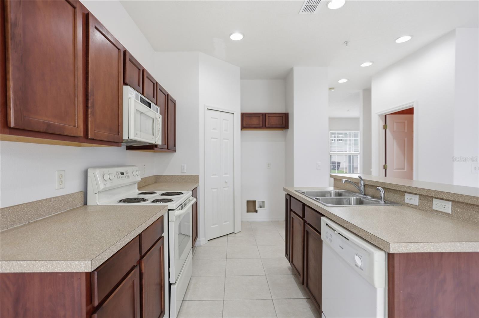 6167 CHAPLEDALE DR, ORLANDO, FL, 32829