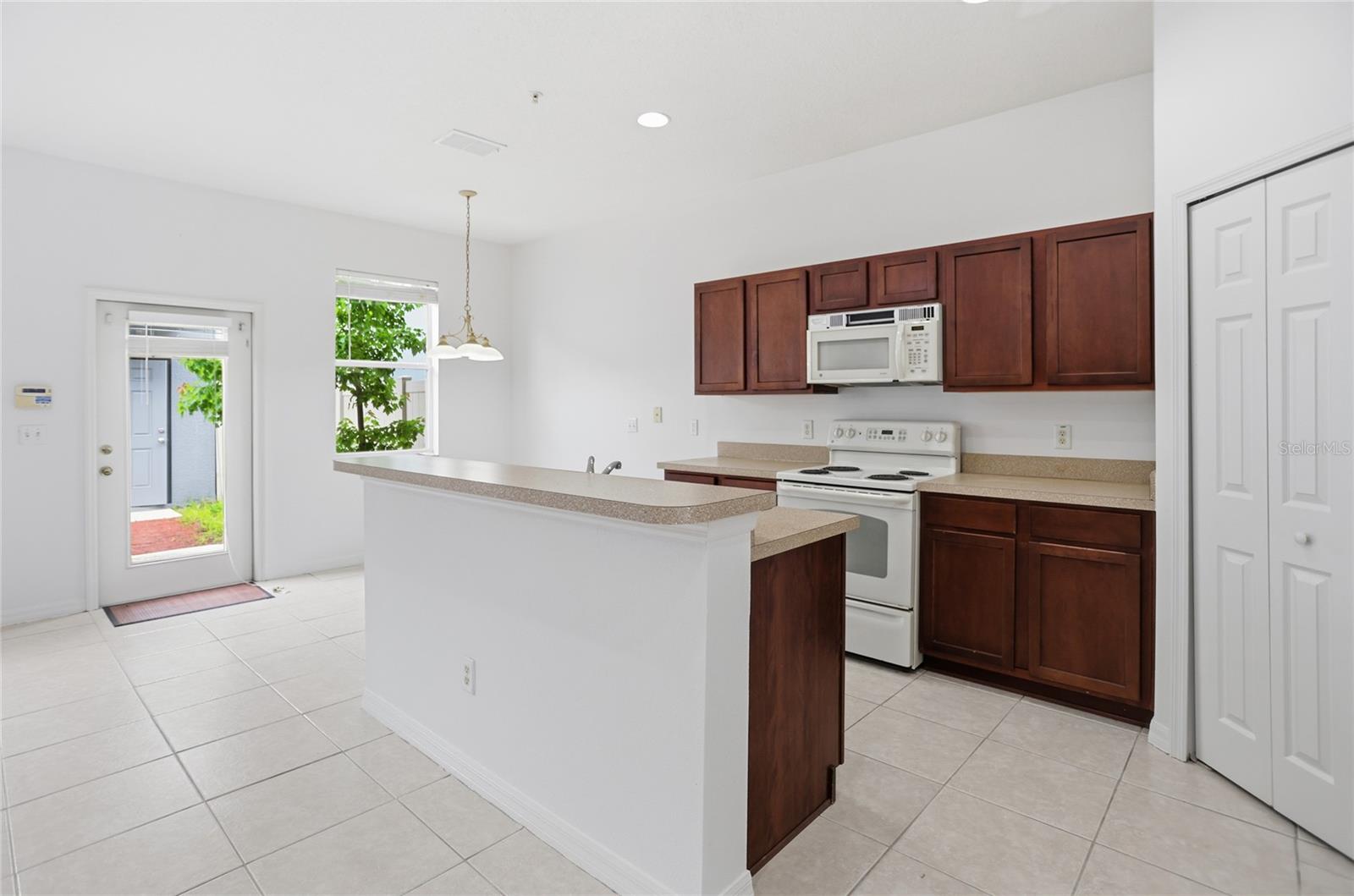 6167 CHAPLEDALE DR, ORLANDO, FL, 32829