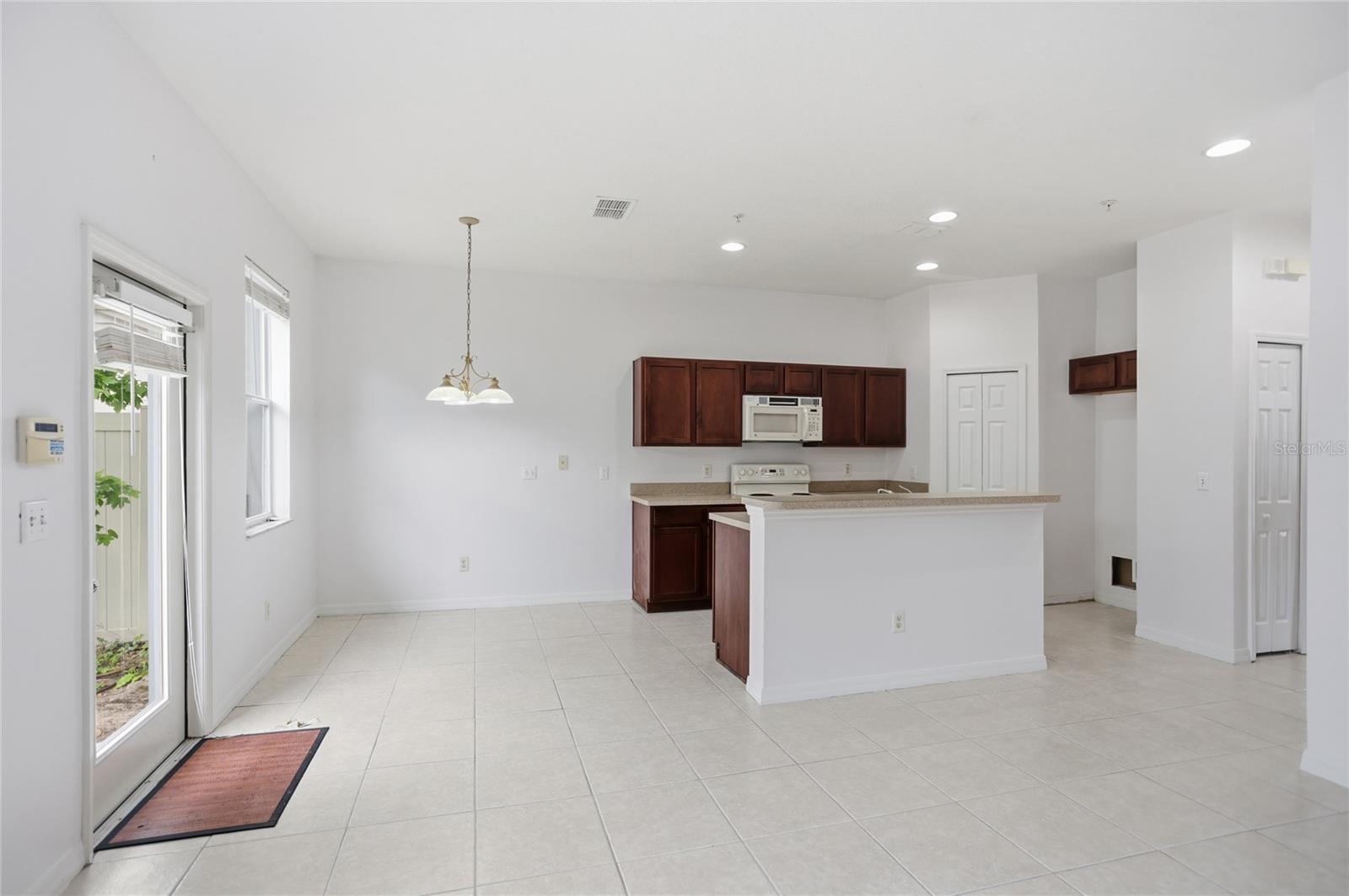 6167 CHAPLEDALE DR, ORLANDO, FL, 32829