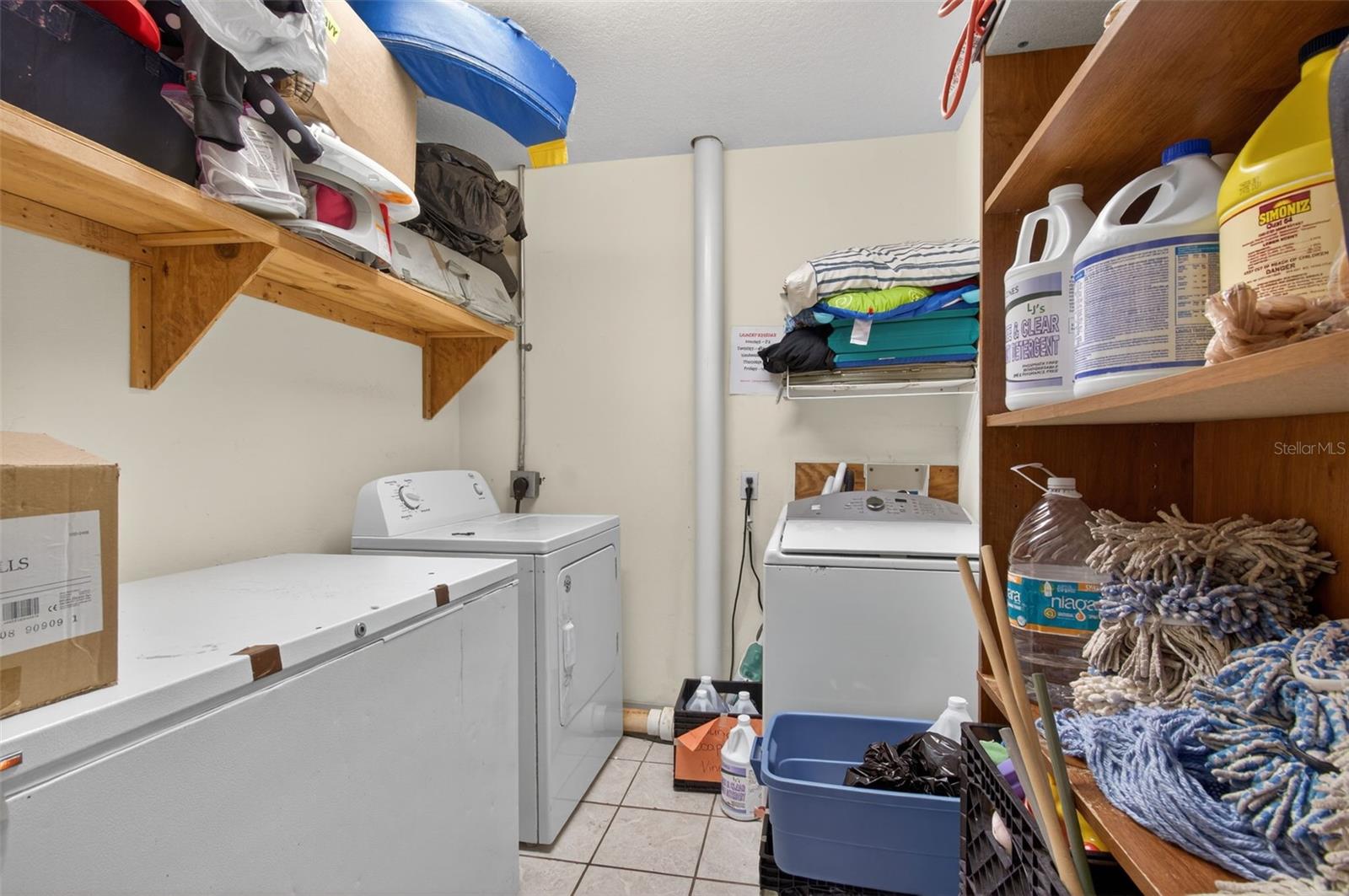 951 E HATHAWAY AVE, BRONSON, FL, 32621