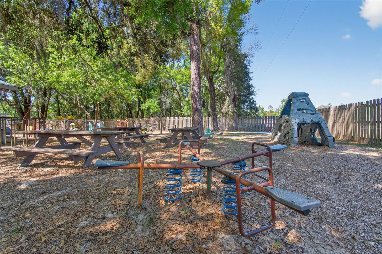 951 E HATHAWAY AVE, BRONSON, FL, 32621