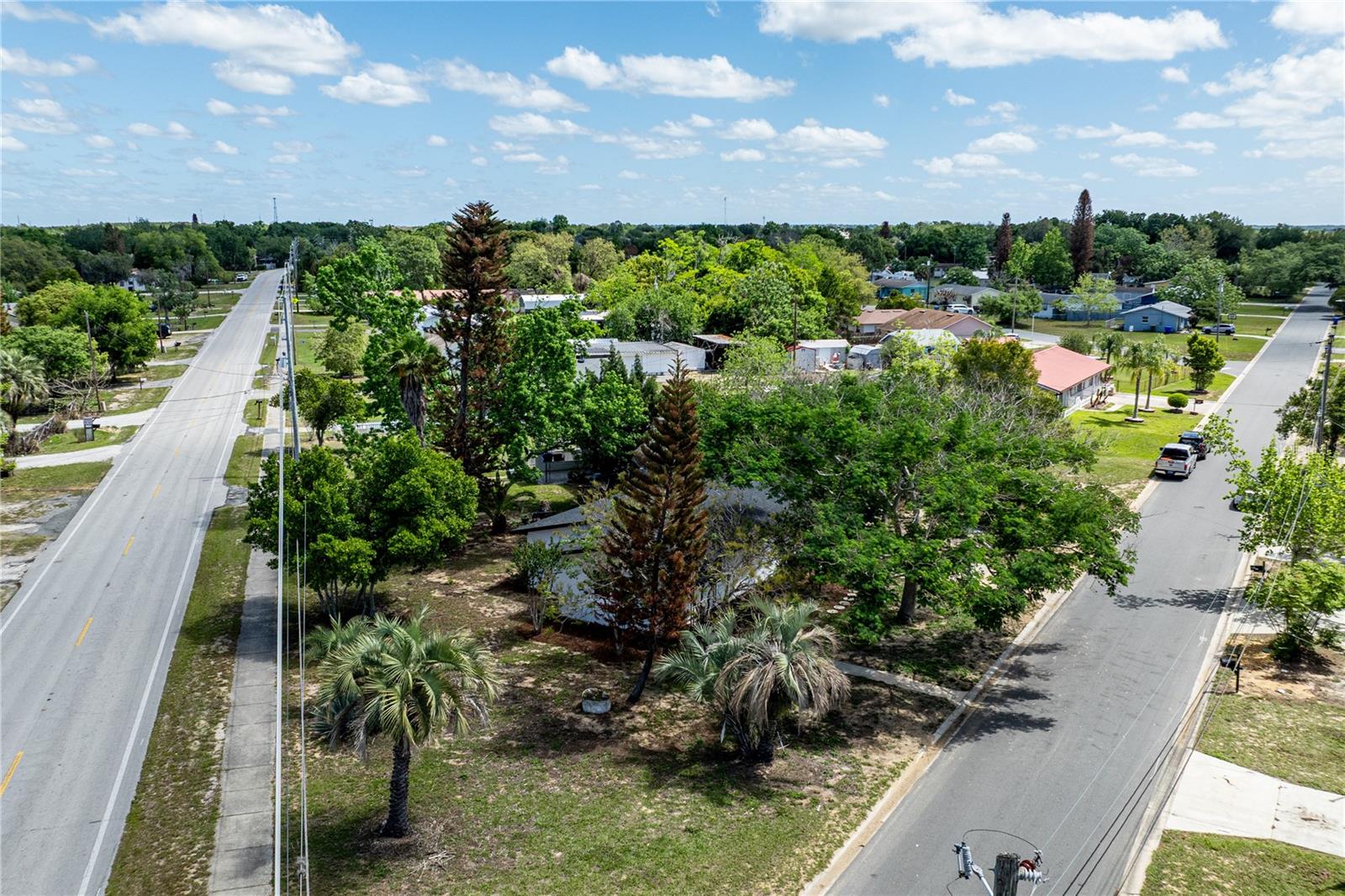 1201 SHERMAN AVE, TAVARES, FL, 32778