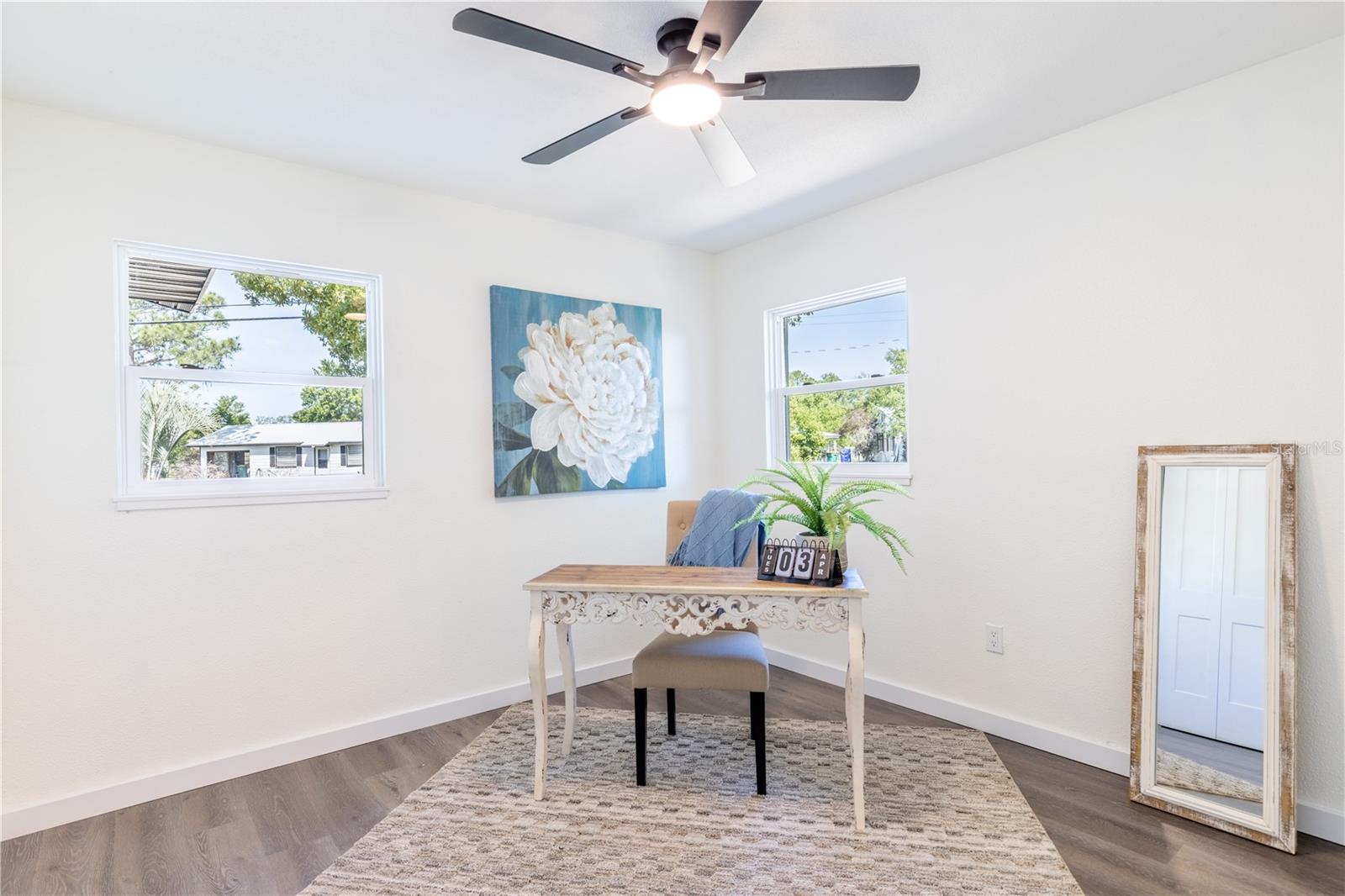 1201 SHERMAN AVE, TAVARES, FL, 32778