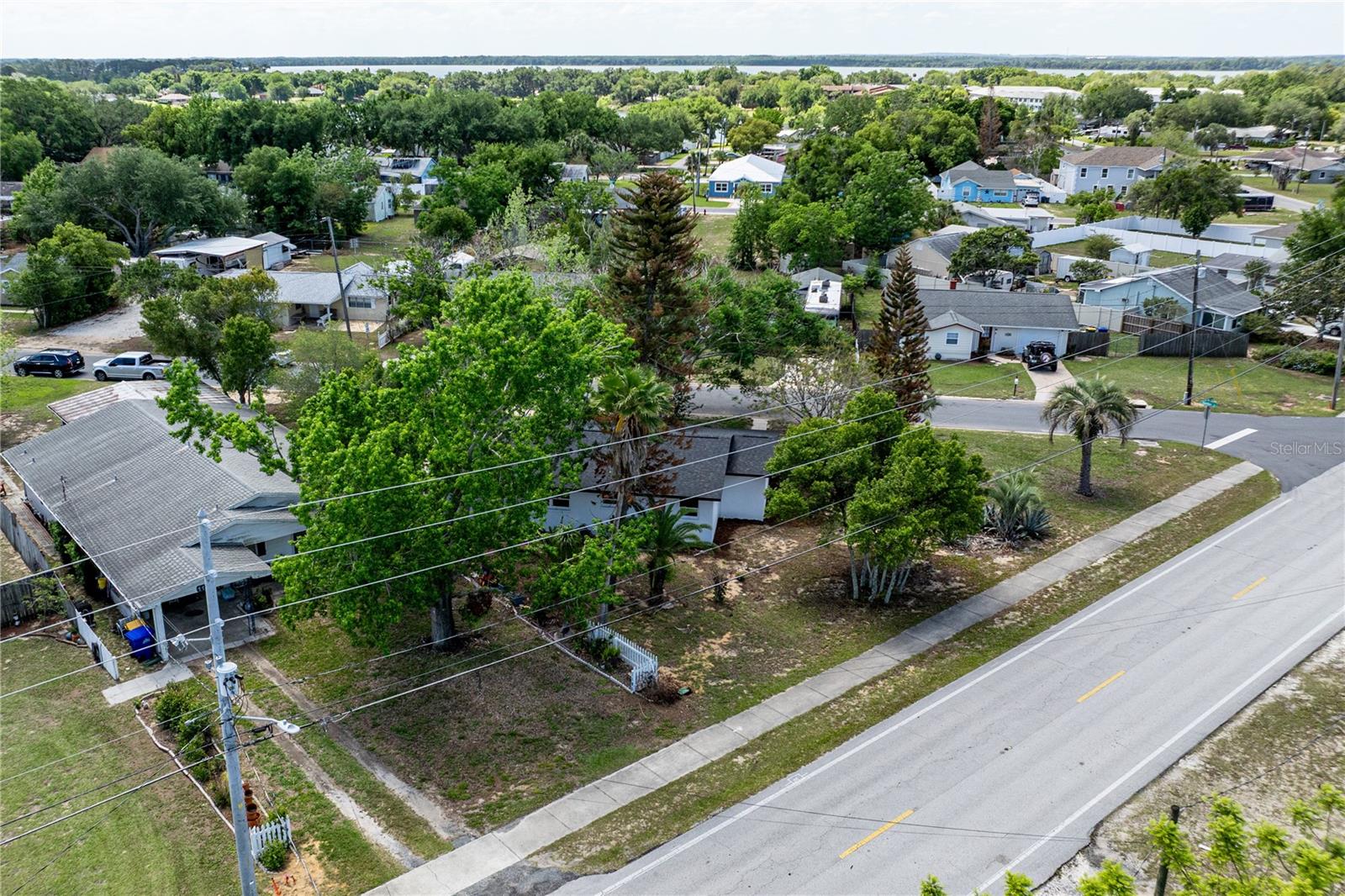 1201 SHERMAN AVE, TAVARES, FL, 32778