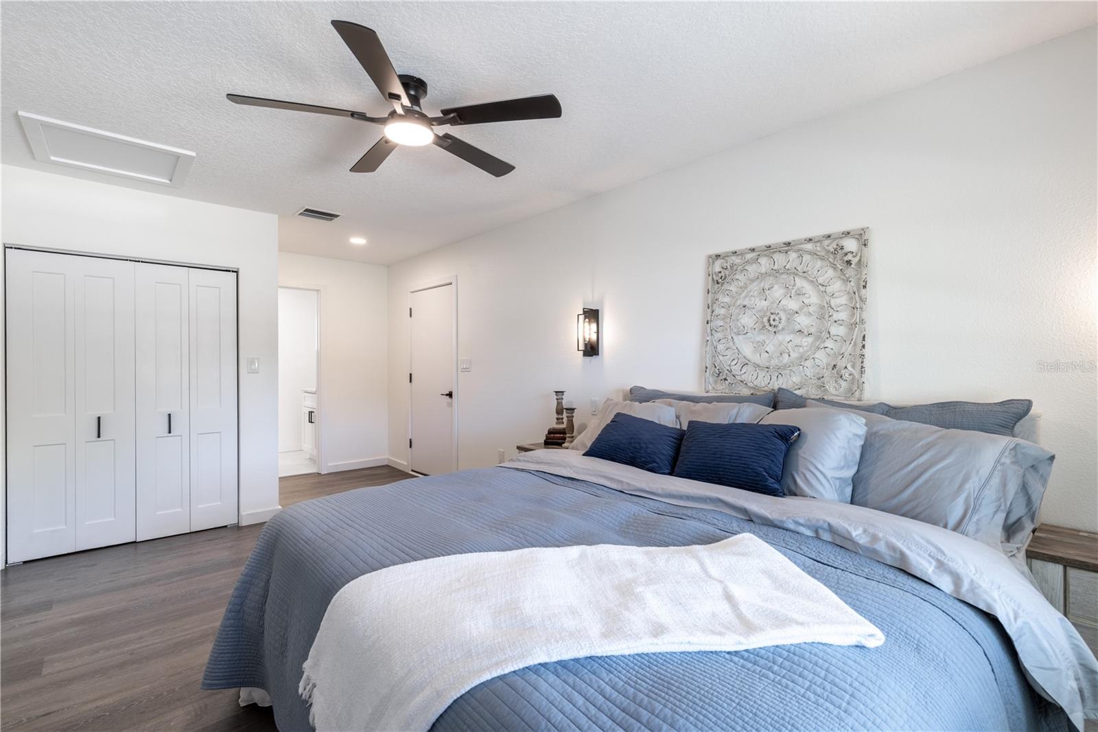 1201 SHERMAN AVE, TAVARES, FL, 32778