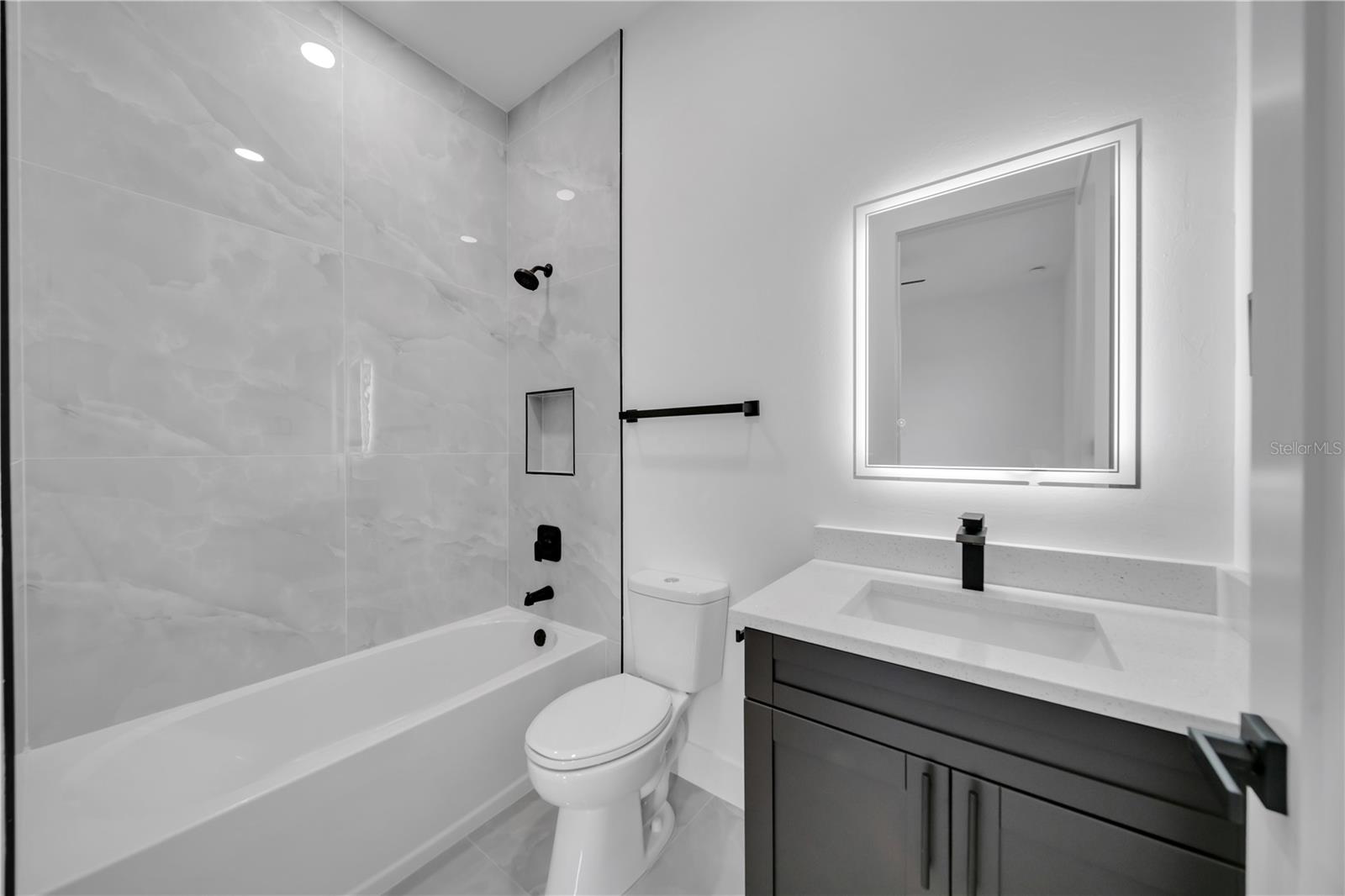 2720 SANTA BARBARA BLVD N, CAPE CORAL, FL, 33993