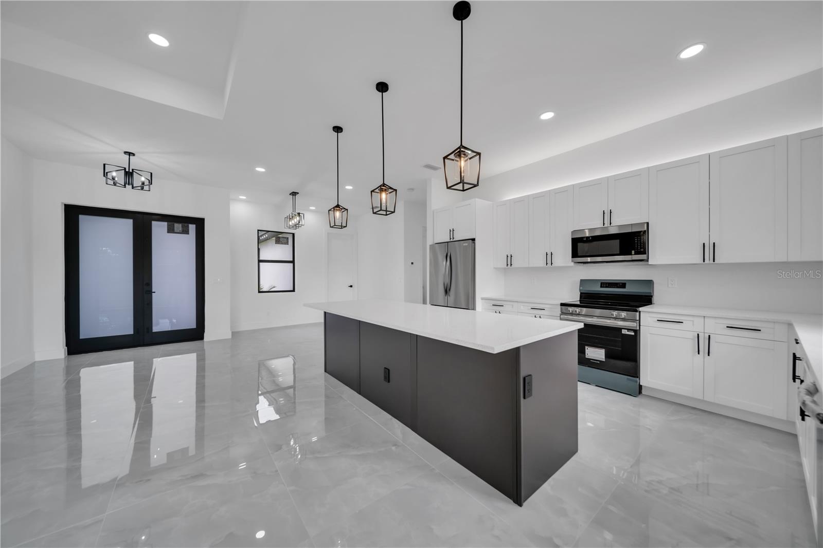 2720 SANTA BARBARA BLVD N, CAPE CORAL, FL, 33993