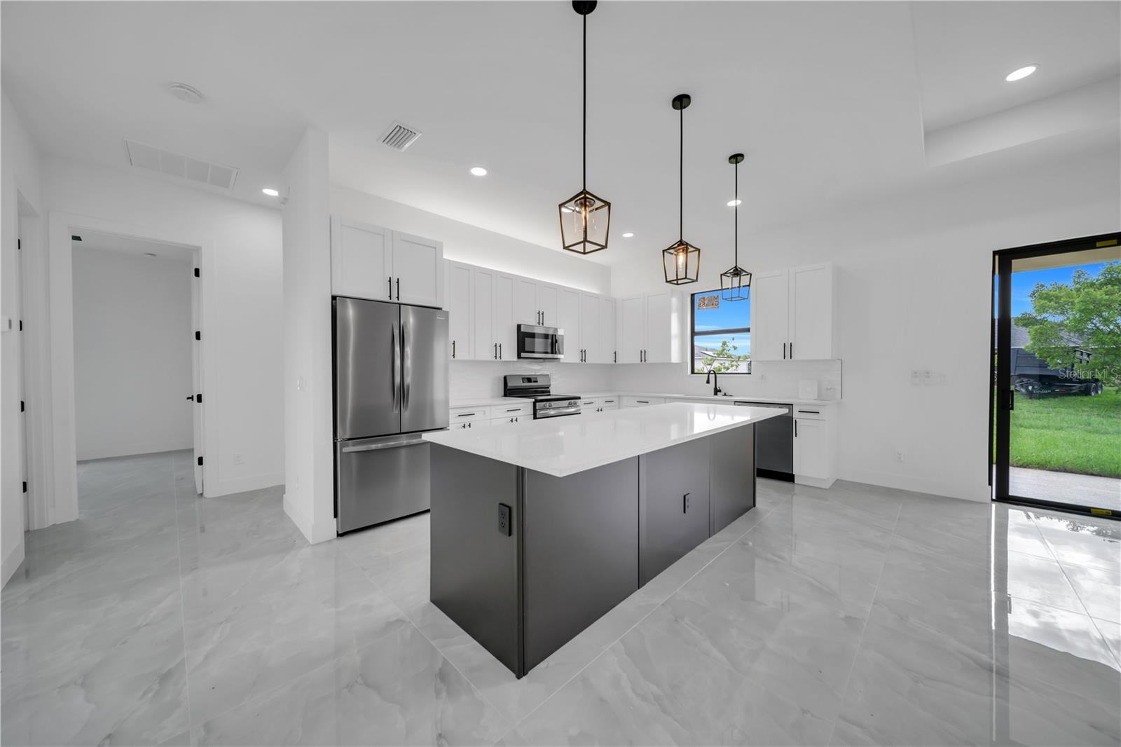 2720 SANTA BARBARA BLVD N, CAPE CORAL, FL, 33993