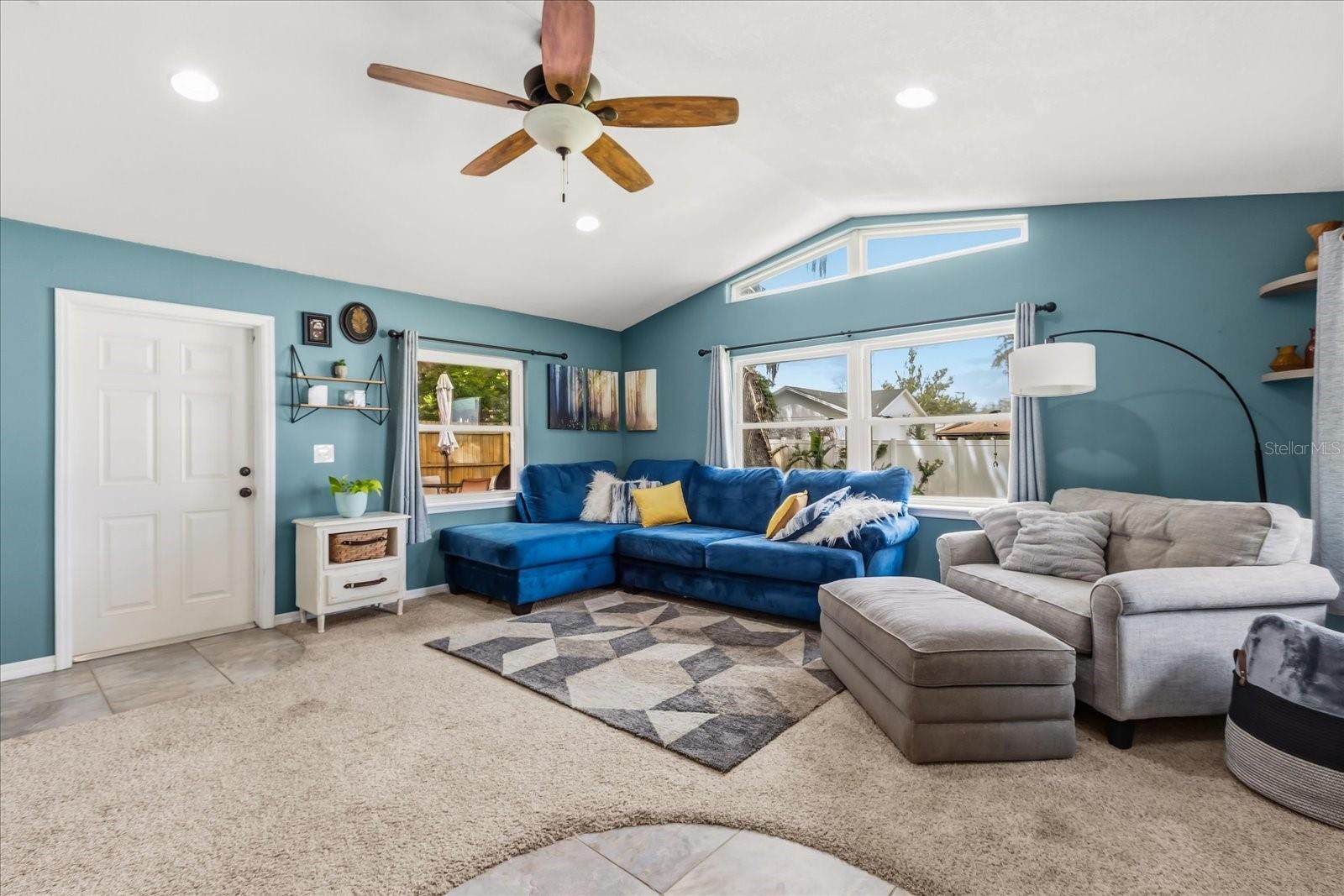 817 E HARBOUR CT, OCOEE, FL, 34761