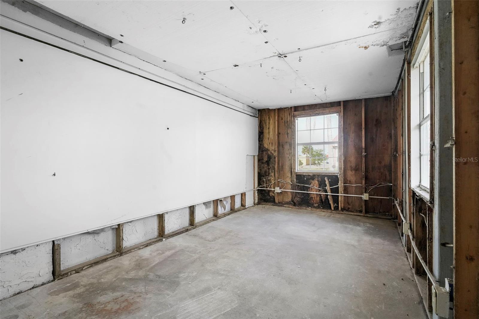 227 S HAWTHORNE AVE, APOPKA, FL, 32703