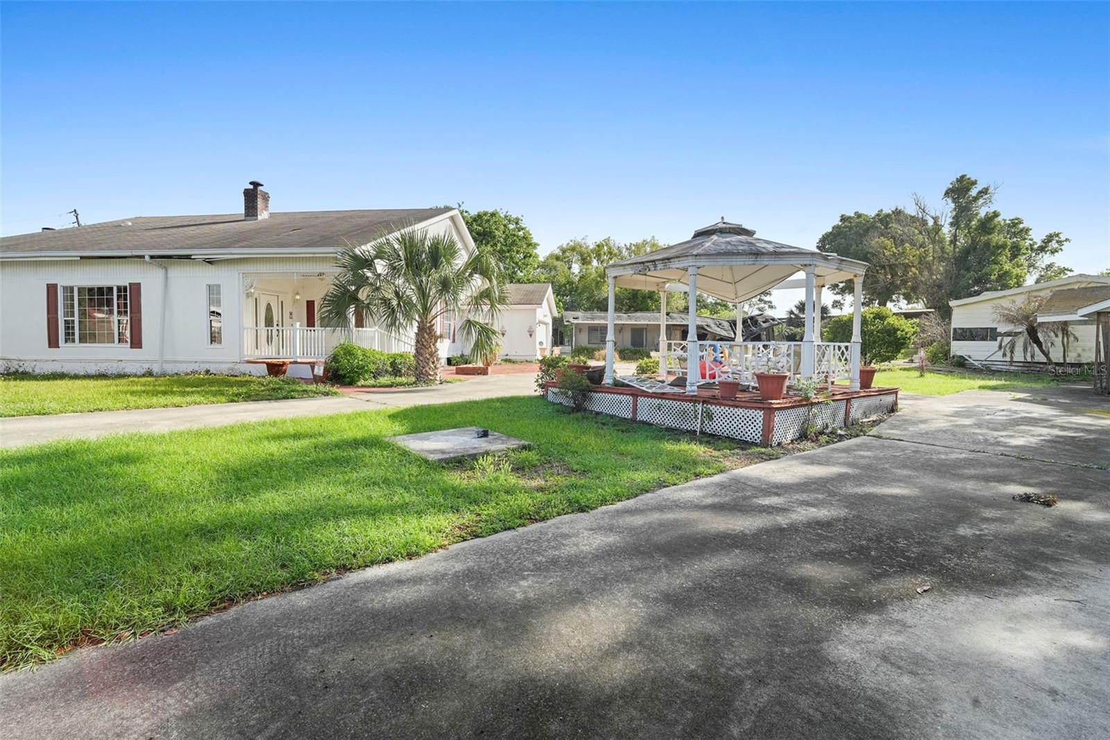 227 S HAWTHORNE AVE, APOPKA, FL, 32703