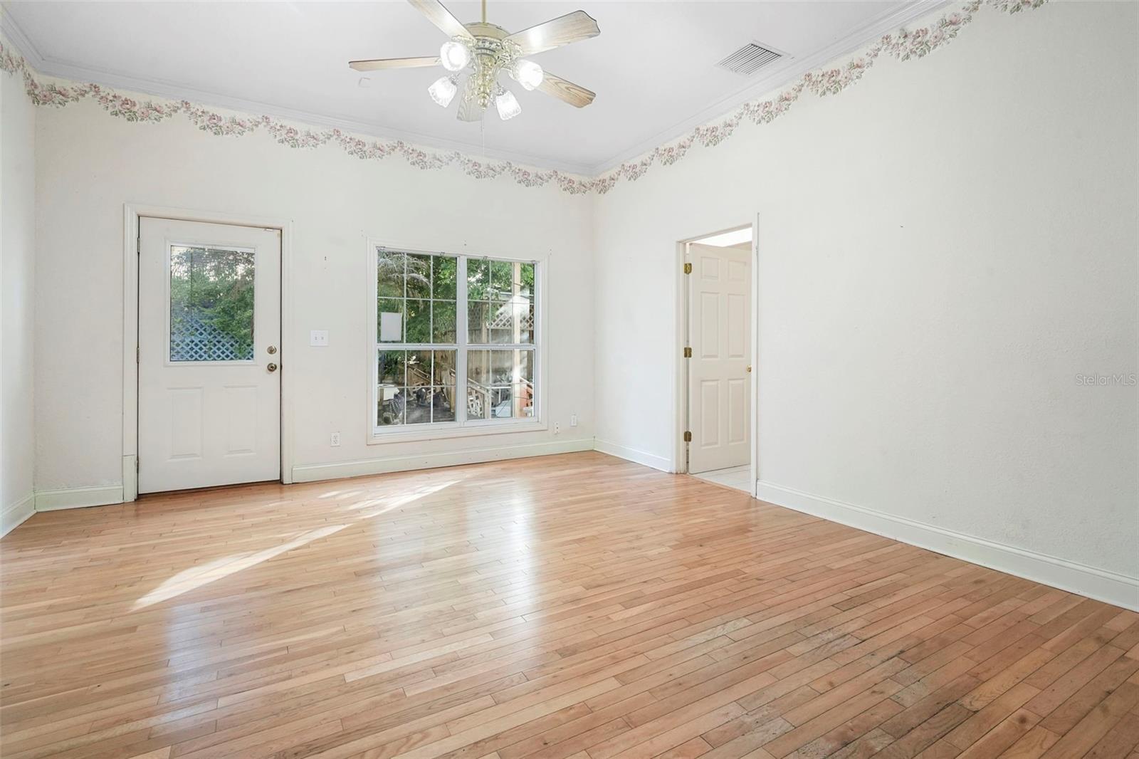 227 S HAWTHORNE AVE, APOPKA, FL, 32703