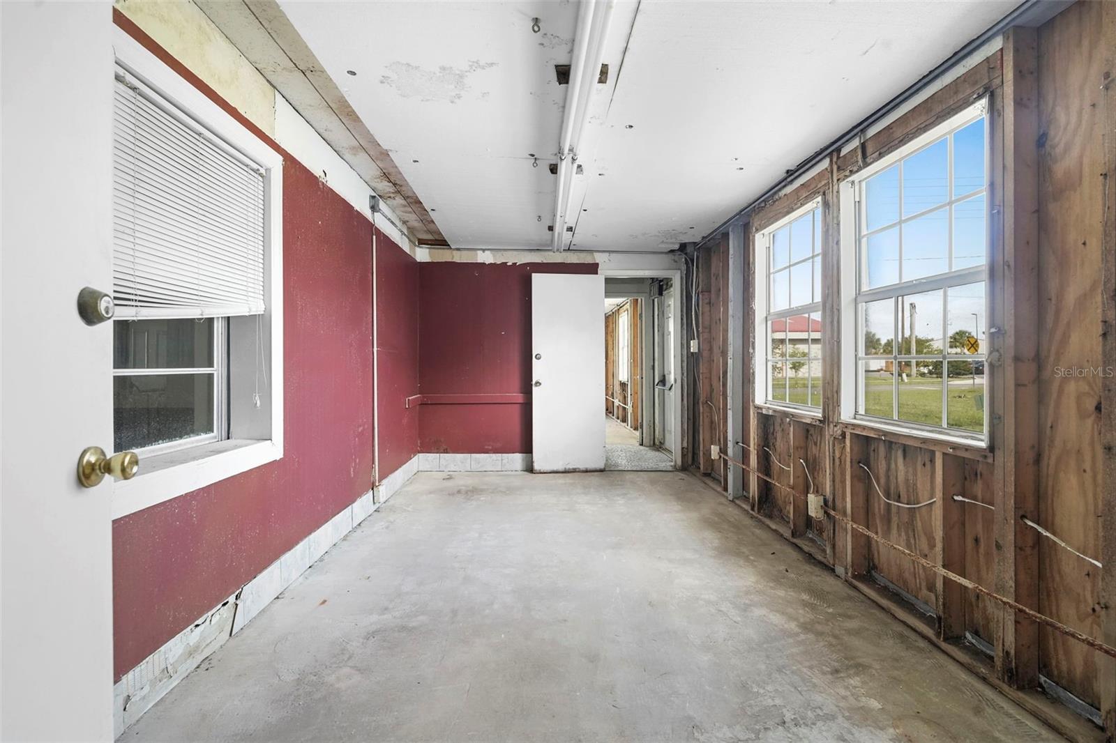 227 S HAWTHORNE AVE, APOPKA, FL, 32703