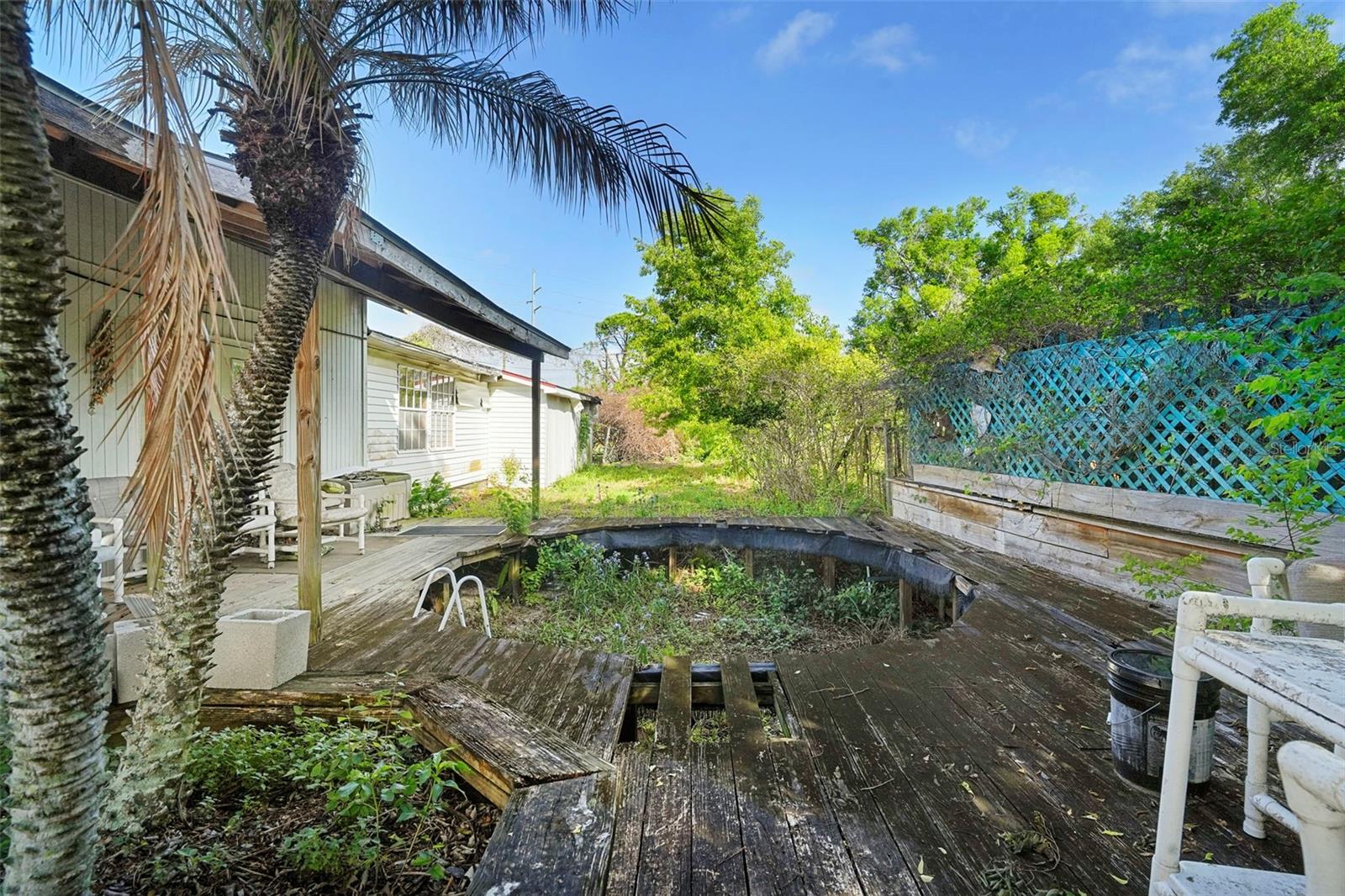 227 S HAWTHORNE AVE, APOPKA, FL, 32703