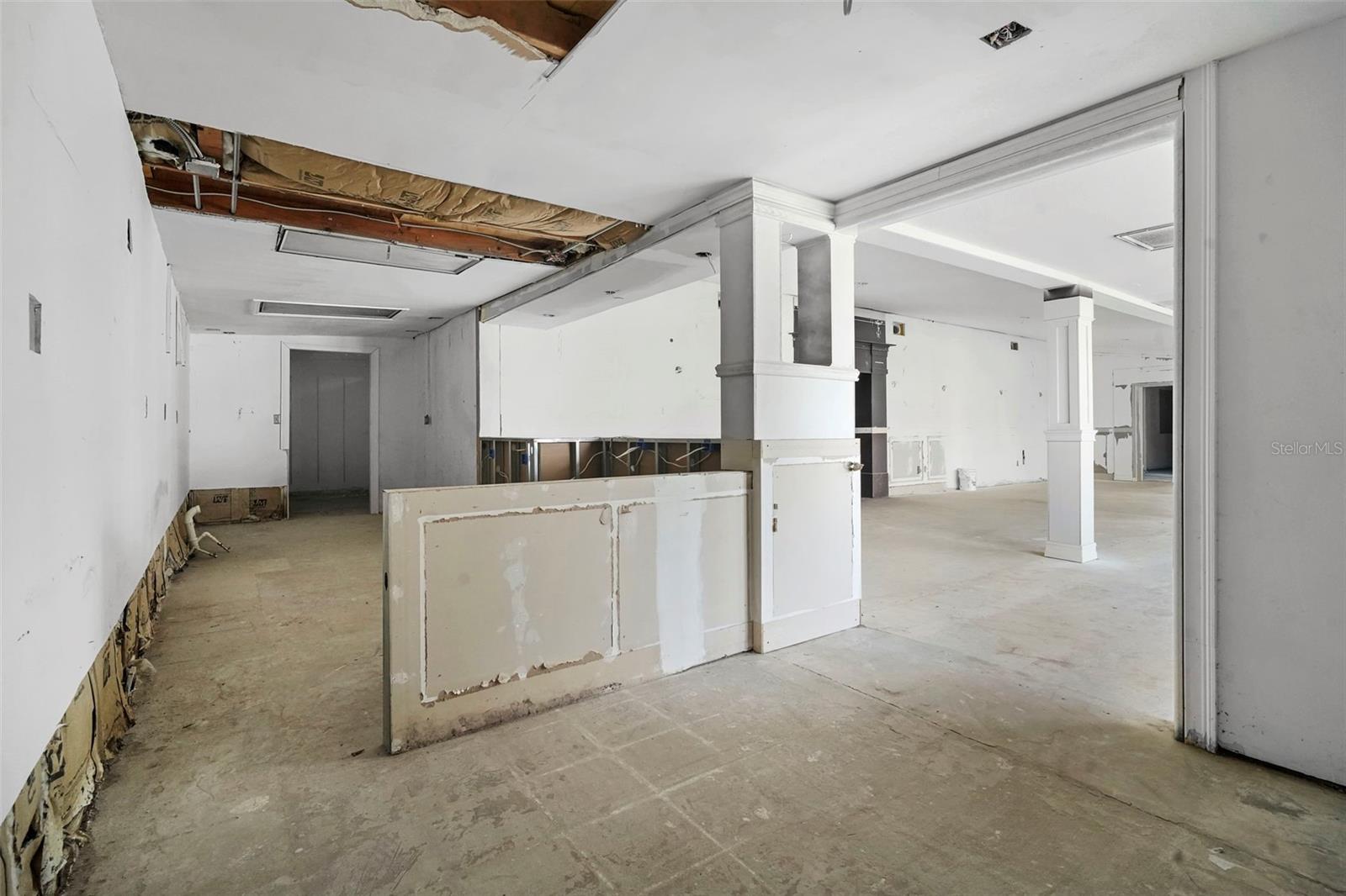 227 S HAWTHORNE AVE, APOPKA, FL, 32703