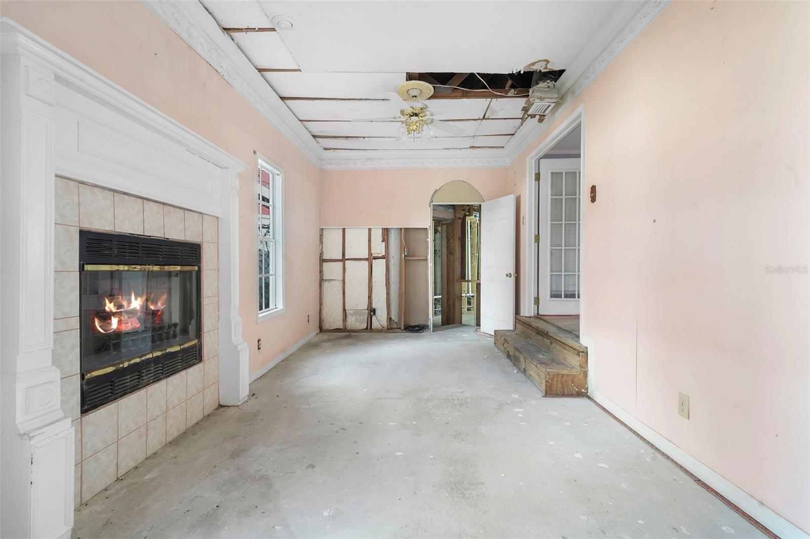 227 S HAWTHORNE AVE, APOPKA, FL, 32703