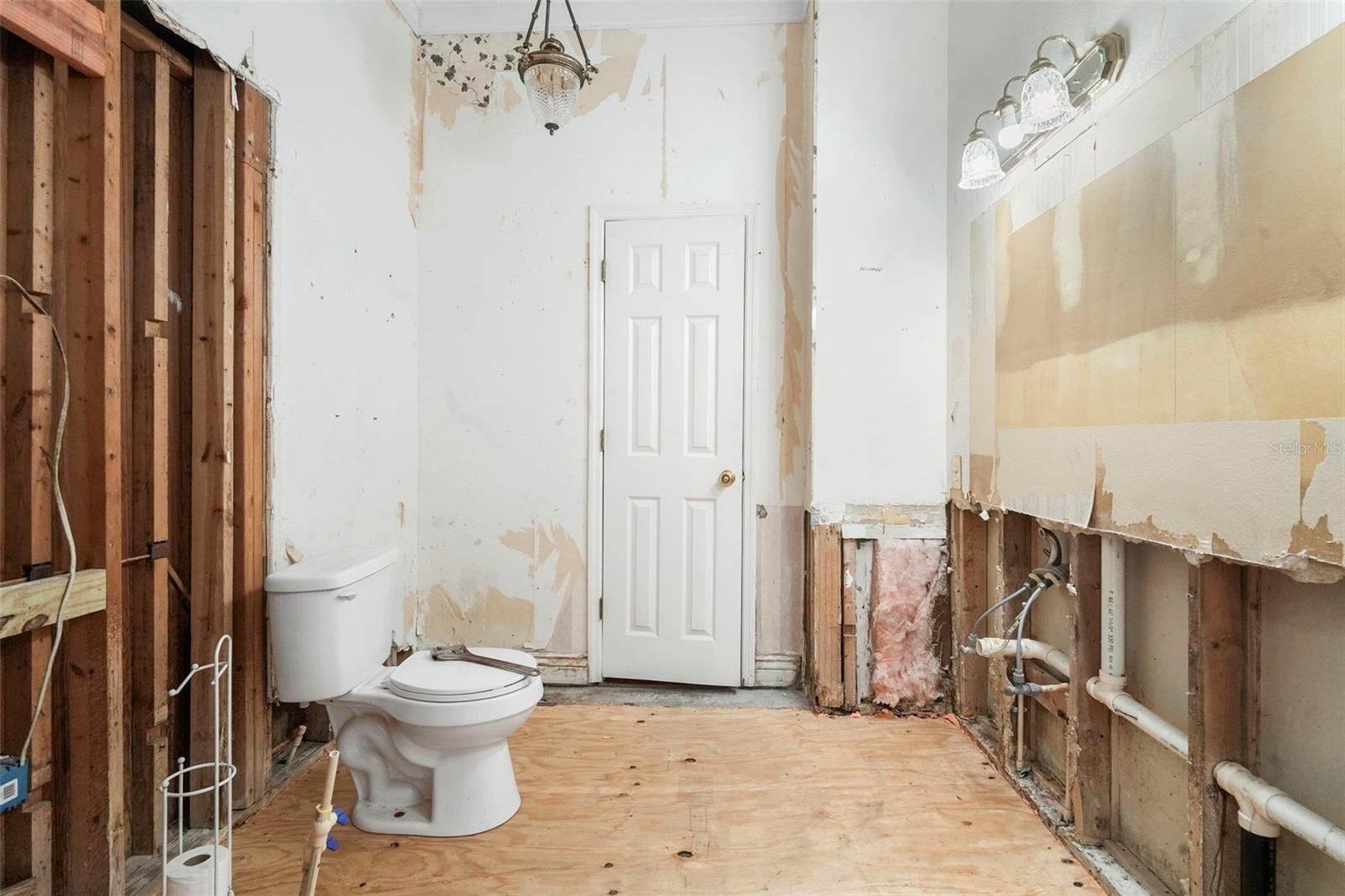 227 S HAWTHORNE AVE, APOPKA, FL, 32703