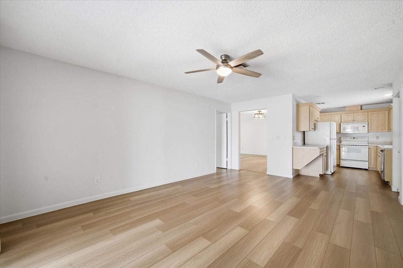 11875 90TH AVE, SEMINOLE, FL, 33772