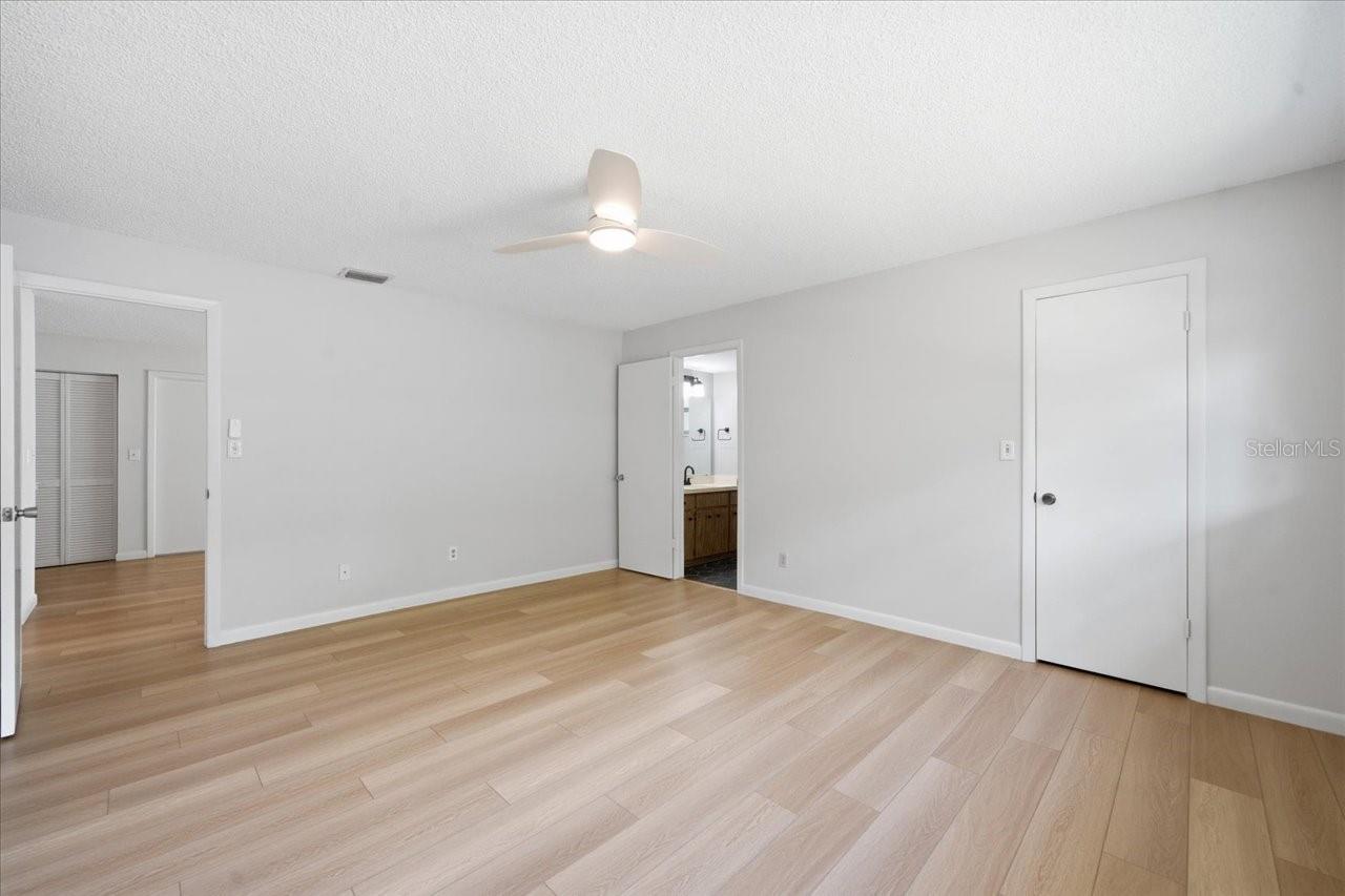 11875 90TH AVE, SEMINOLE, FL, 33772