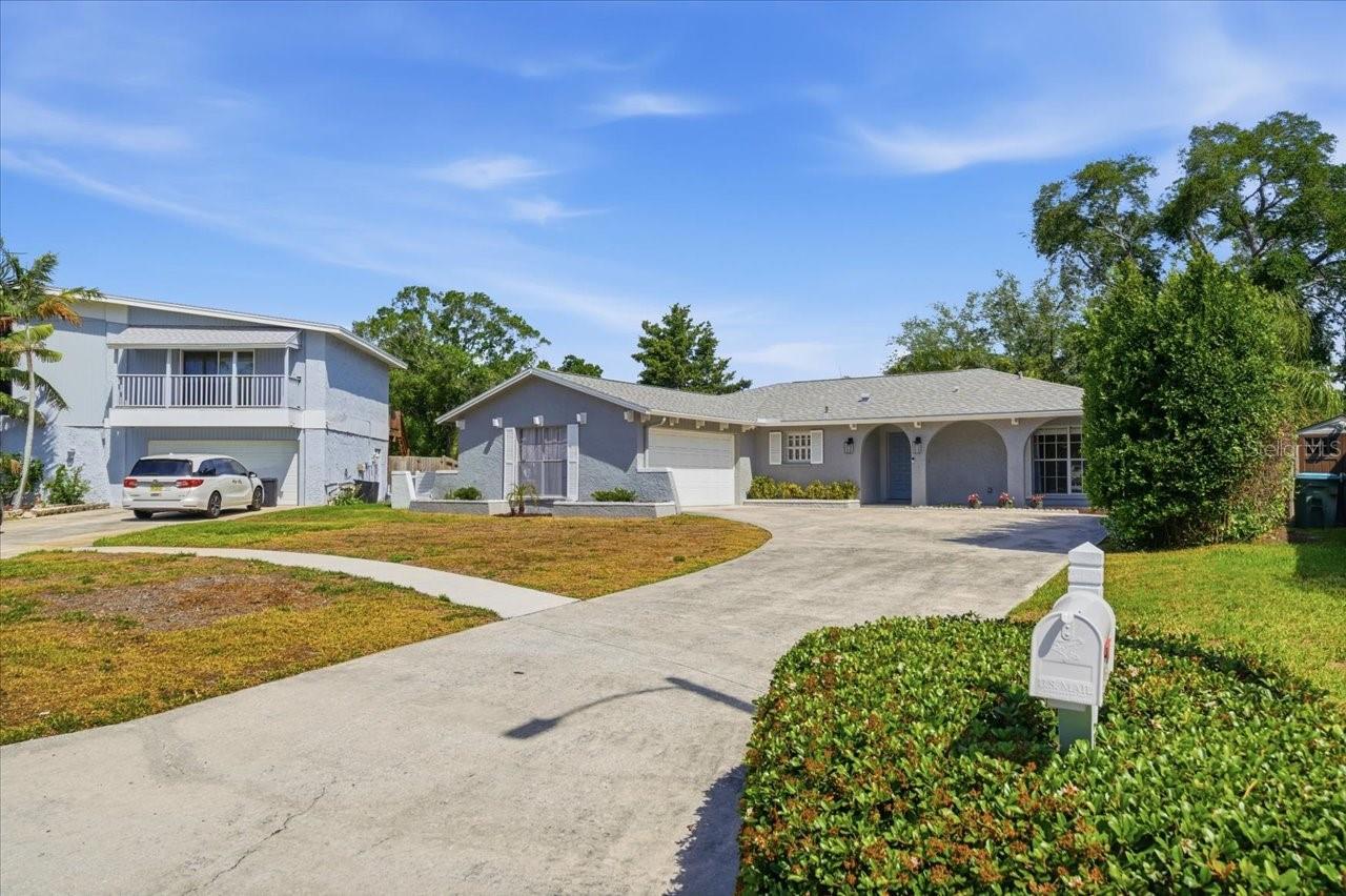 11875 90TH AVE, SEMINOLE, FL, 33772