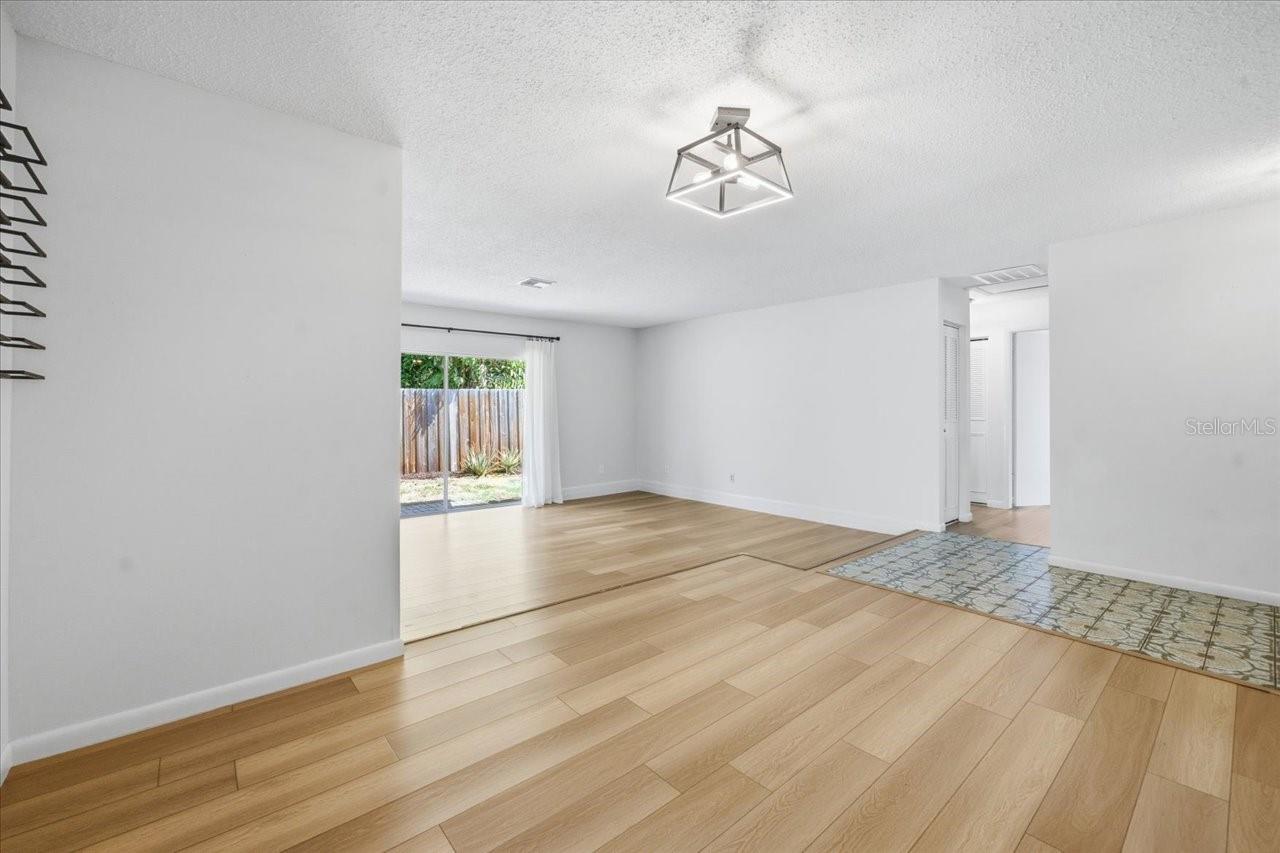 11875 90TH AVE, SEMINOLE, FL, 33772