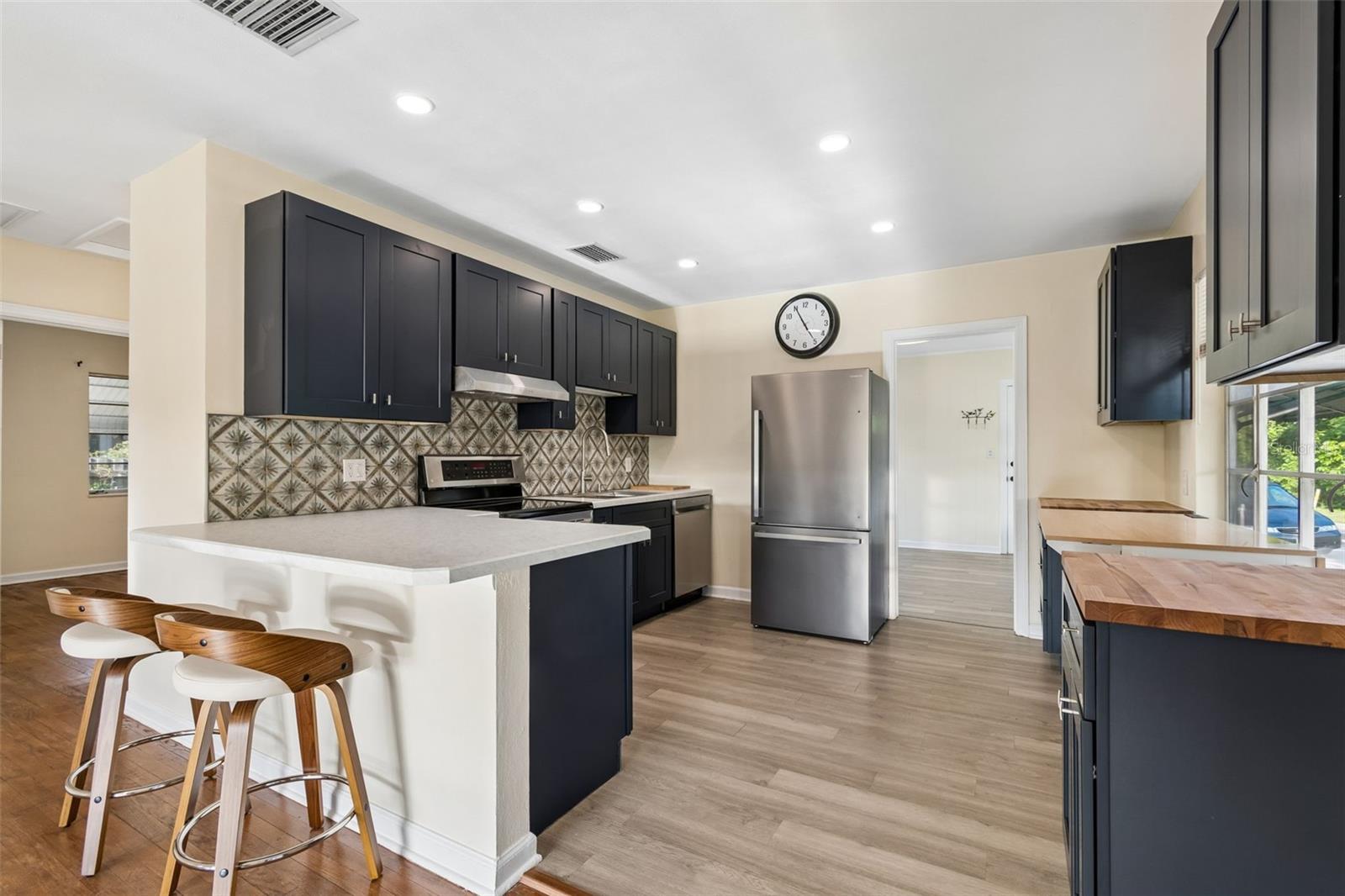 1101 27TH ST N, ST PETERSBURG, FL, 33713