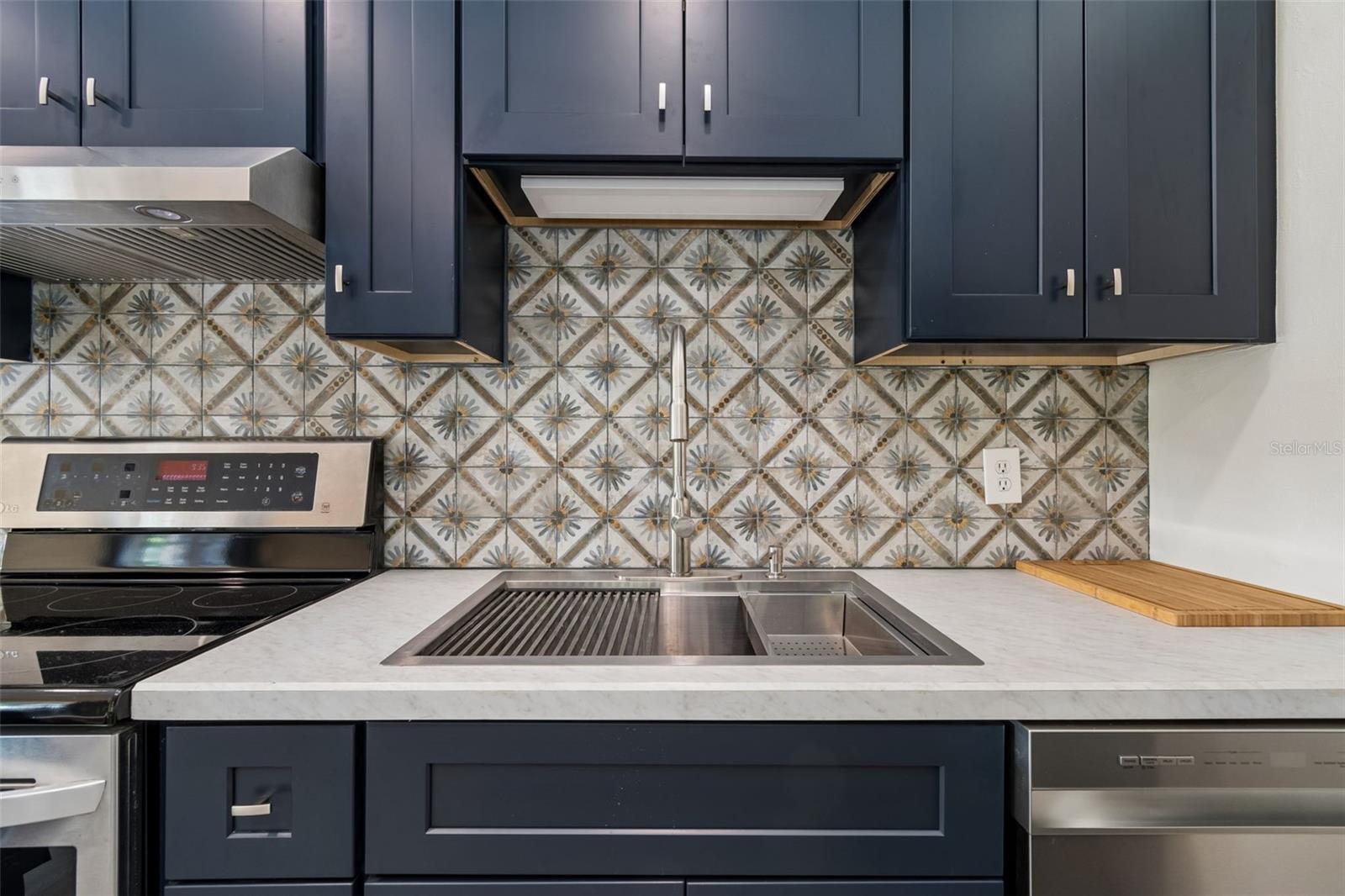 1101 27TH ST N, ST PETERSBURG, FL, 33713