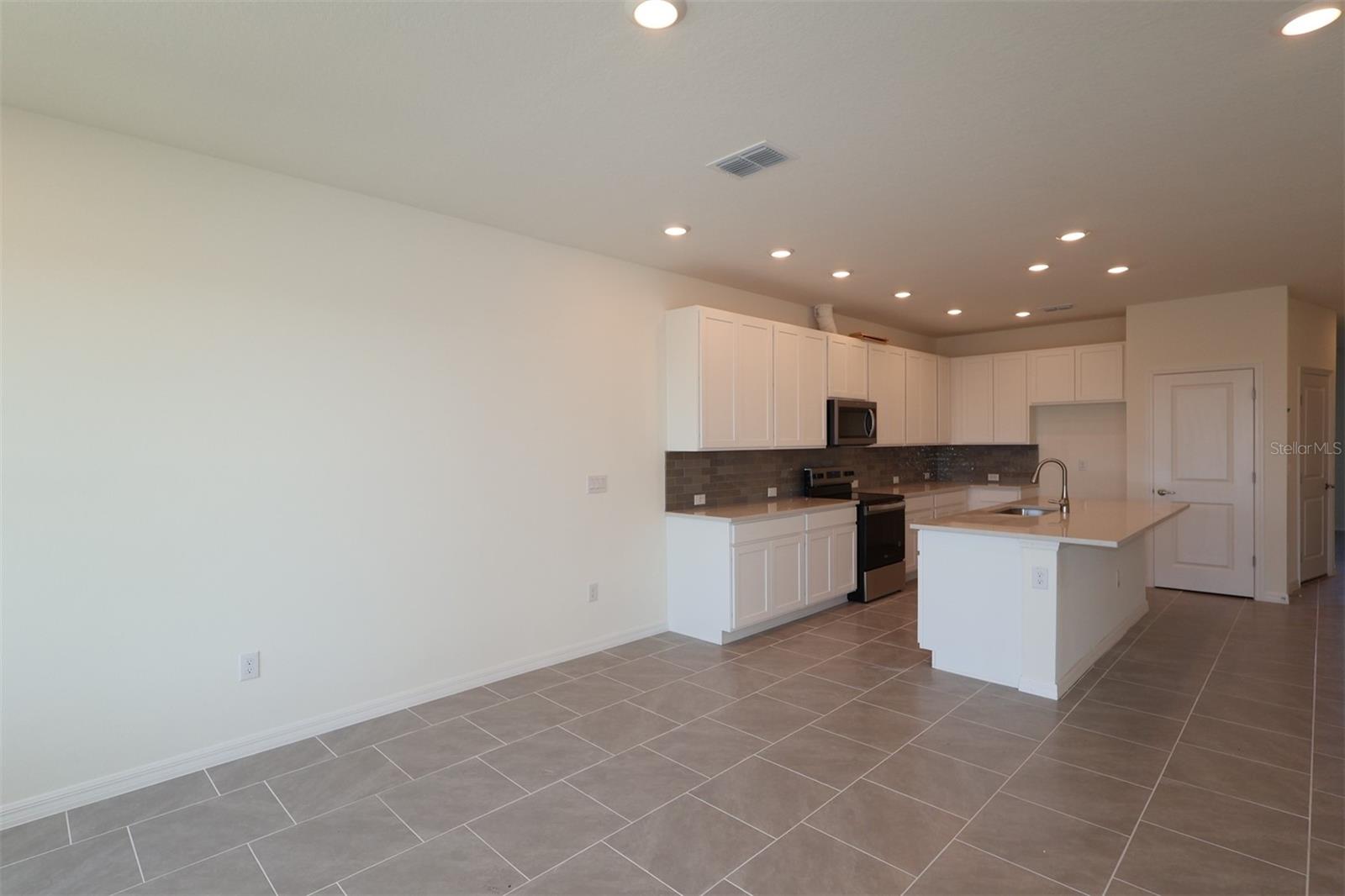 6335 JENSEN VIEW AVE, APOLLO BEACH, FL, 33572