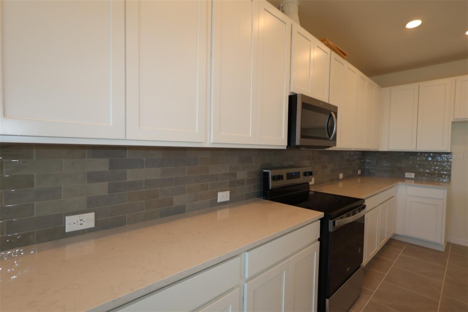 6335 JENSEN VIEW AVE, APOLLO BEACH, FL, 33572