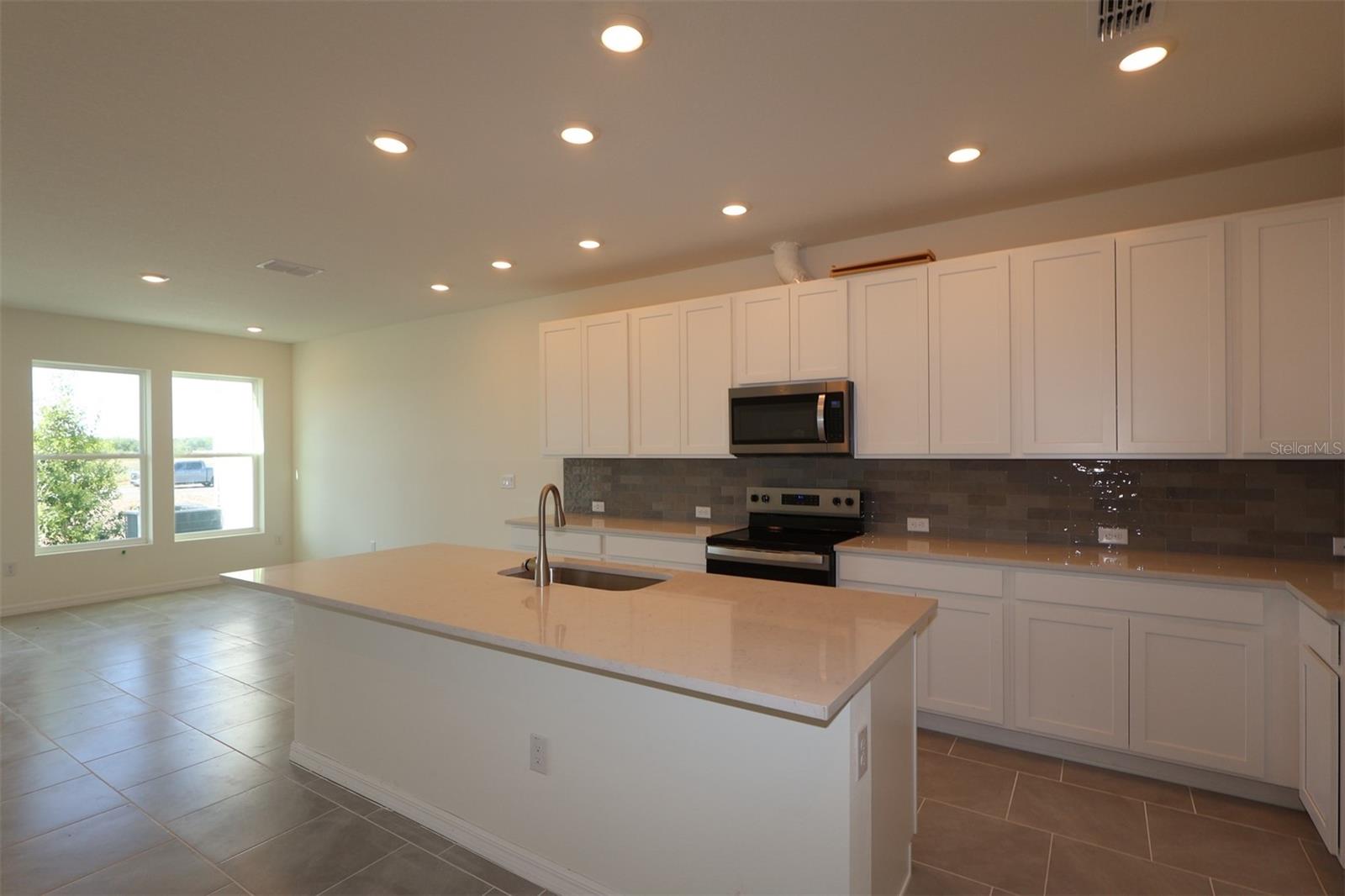 6335 JENSEN VIEW AVE, APOLLO BEACH, FL, 33572